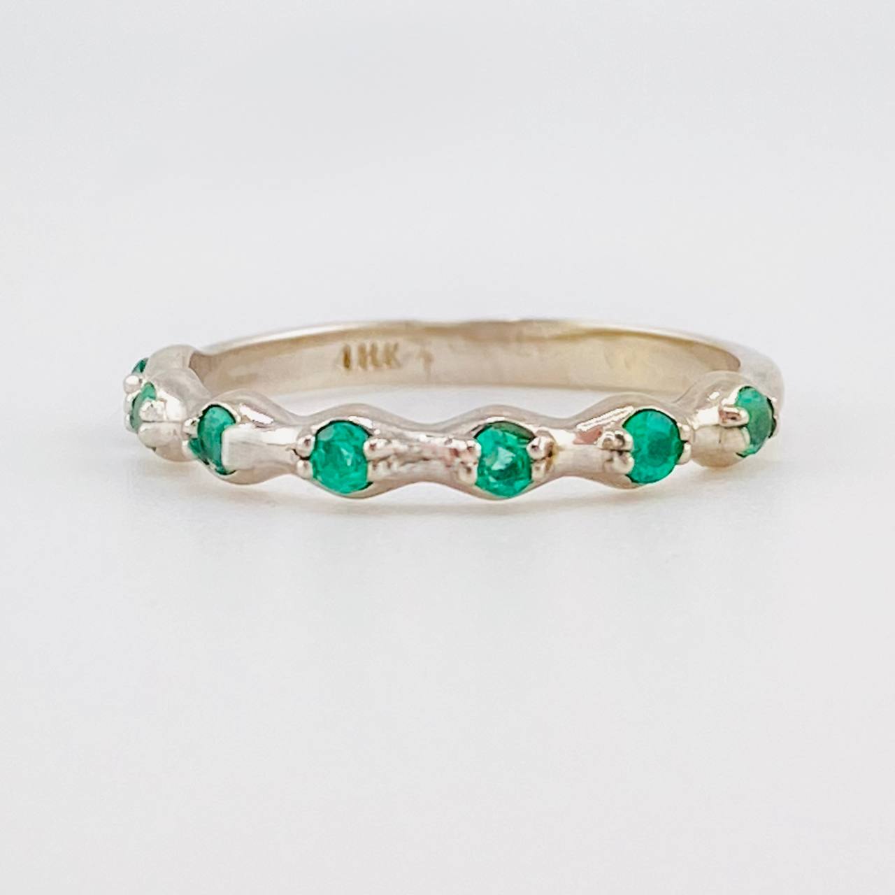 Anillo Burbujas 2.3gr / T7 / Esmeraldas 22pts Oro Blanco (Joya)