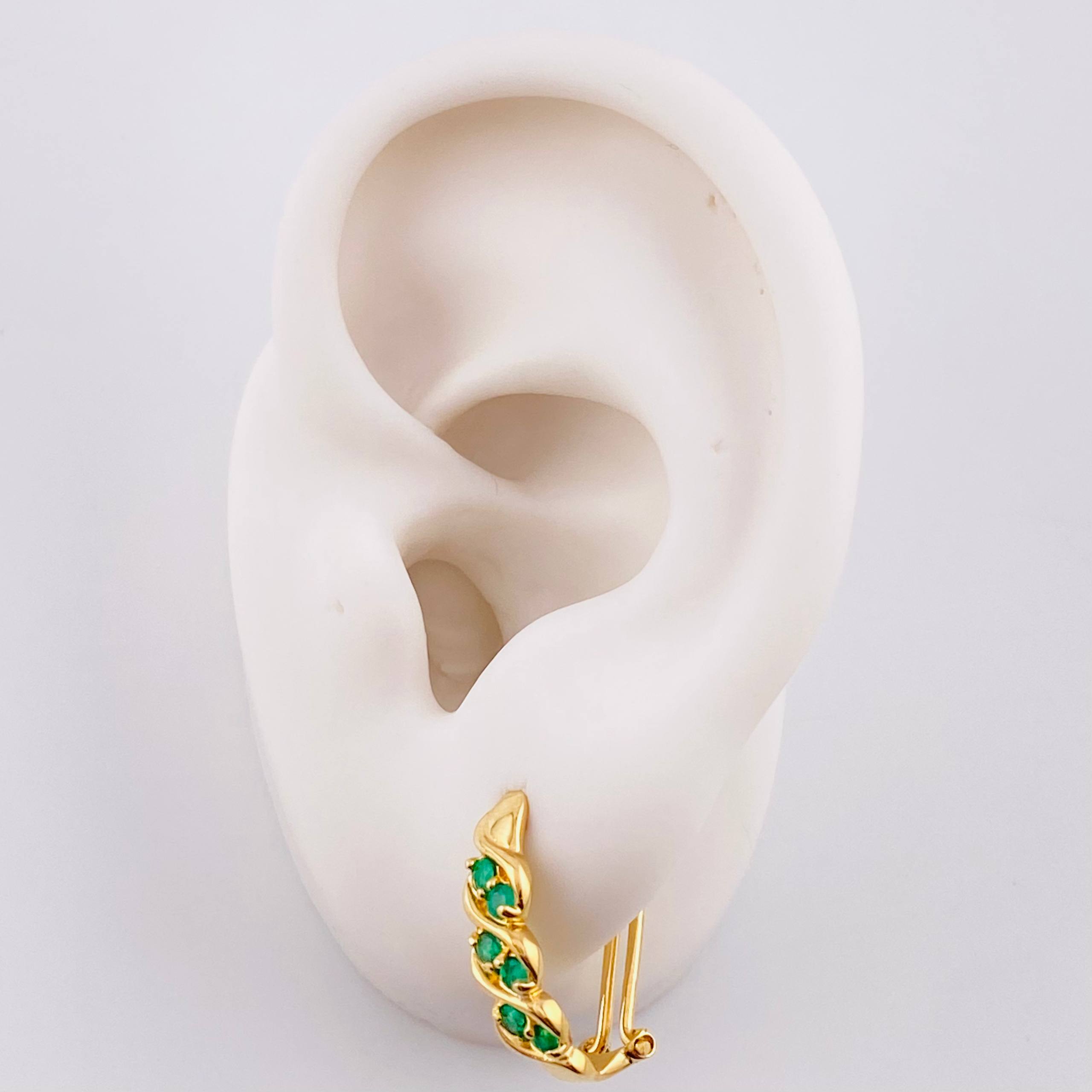 Curved Spiral Hoop Earrings Emeralds 30pts 3.35gr / 1.7cm / 18K Yellow Gold