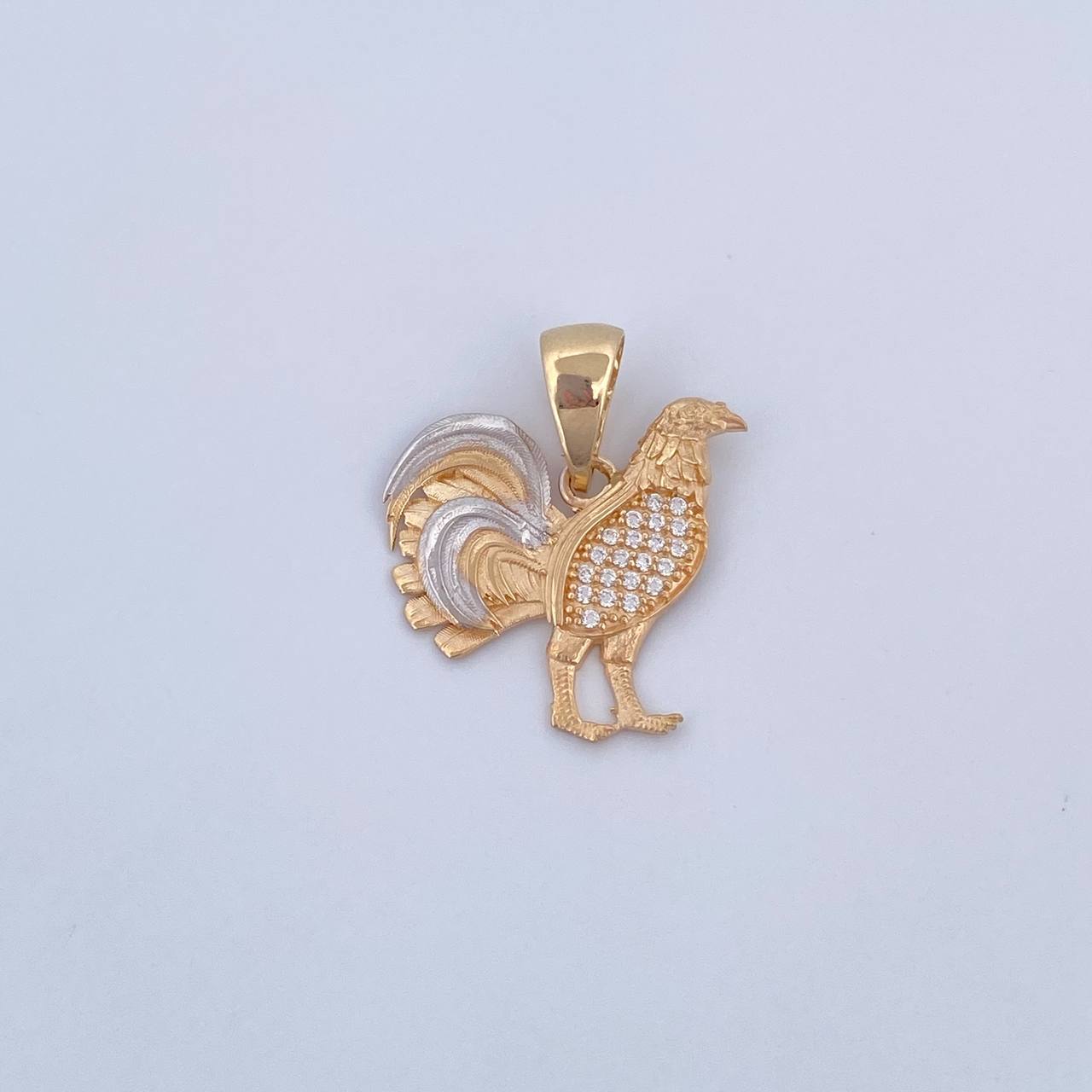 Pendant Rooster 2.55gr / 2.4cm / White Zircons Two-tone Yellow White 18K &