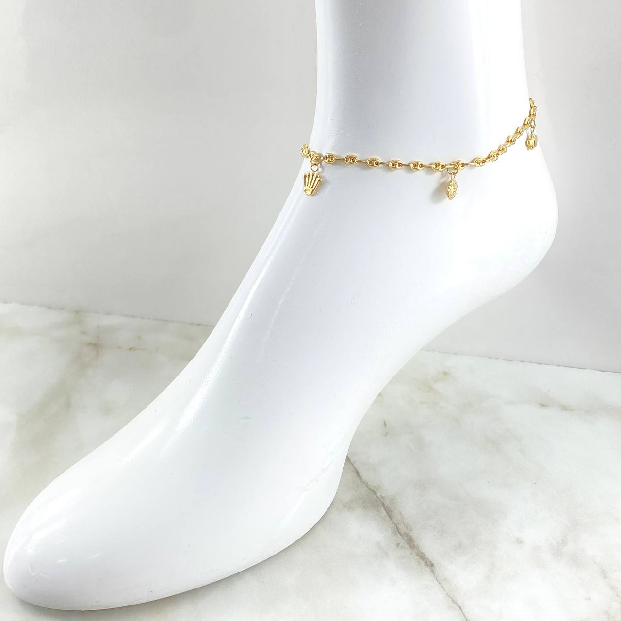 GC Anklet Pendants 4.45gr / 9.4in / 18K Gold ©