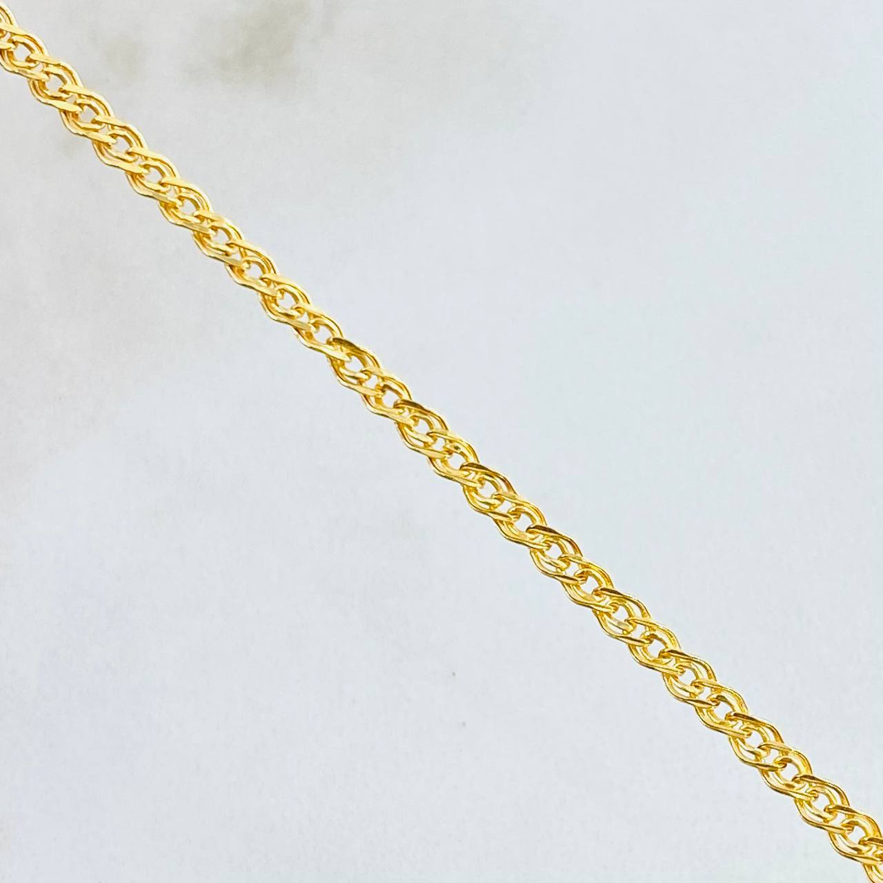 Cadena Garibaldi 3.3gr / 23 1/2 in / Oro Amarillo +3 18K