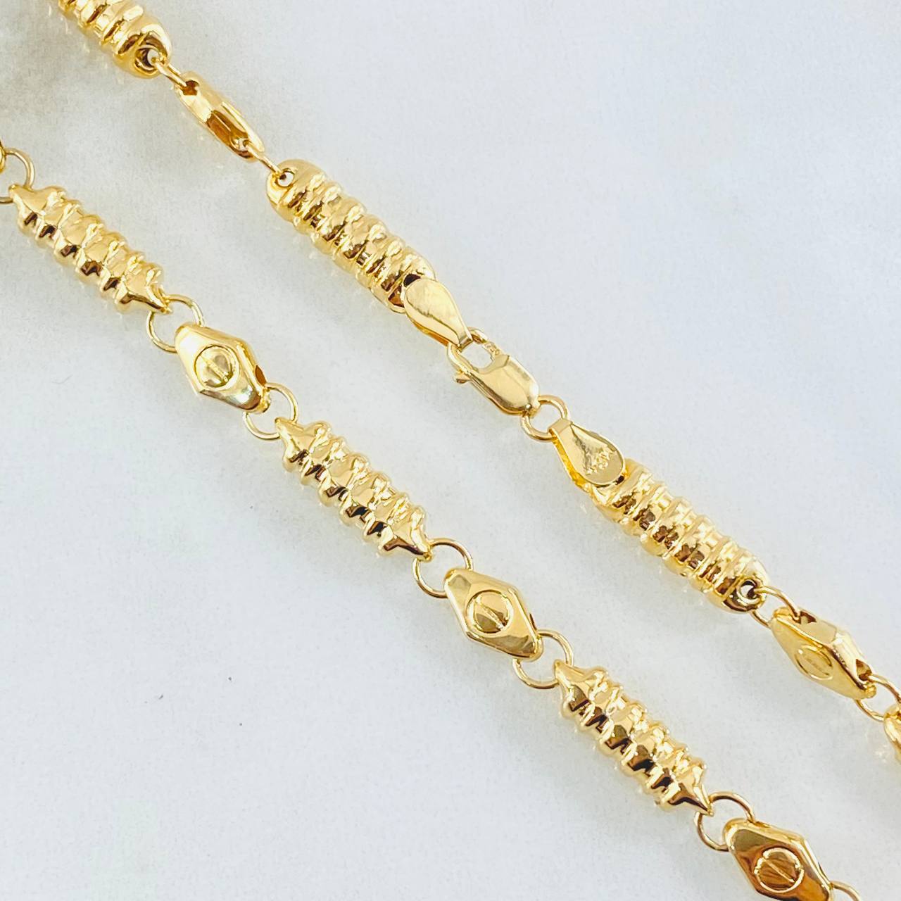 Cadena Rustica 20.2gr / 27 1/2 in / Oro Amarillo 18K ©