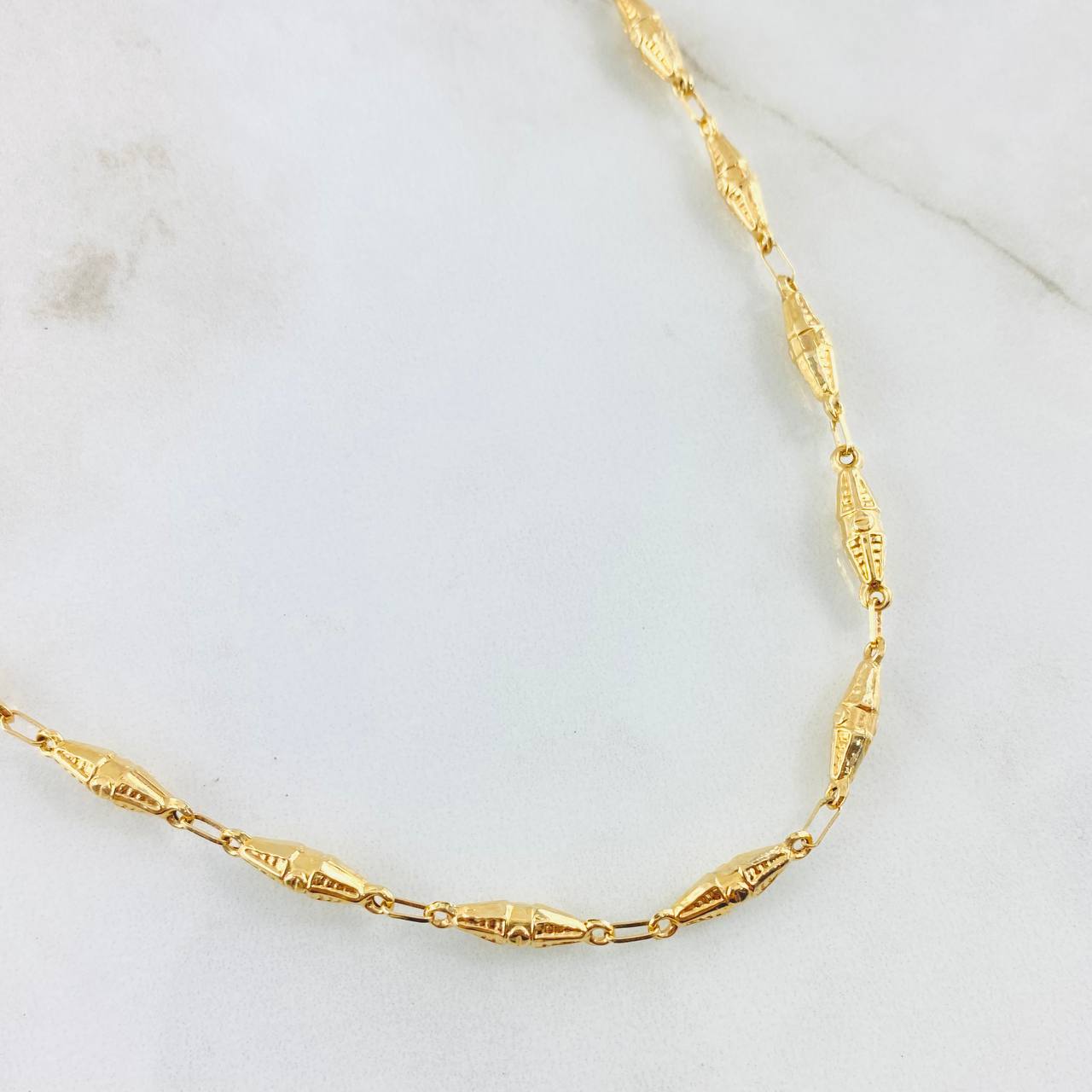 Cadena Rustica 8.45gr / 23 1/2 in / Oro Amarillo 18K