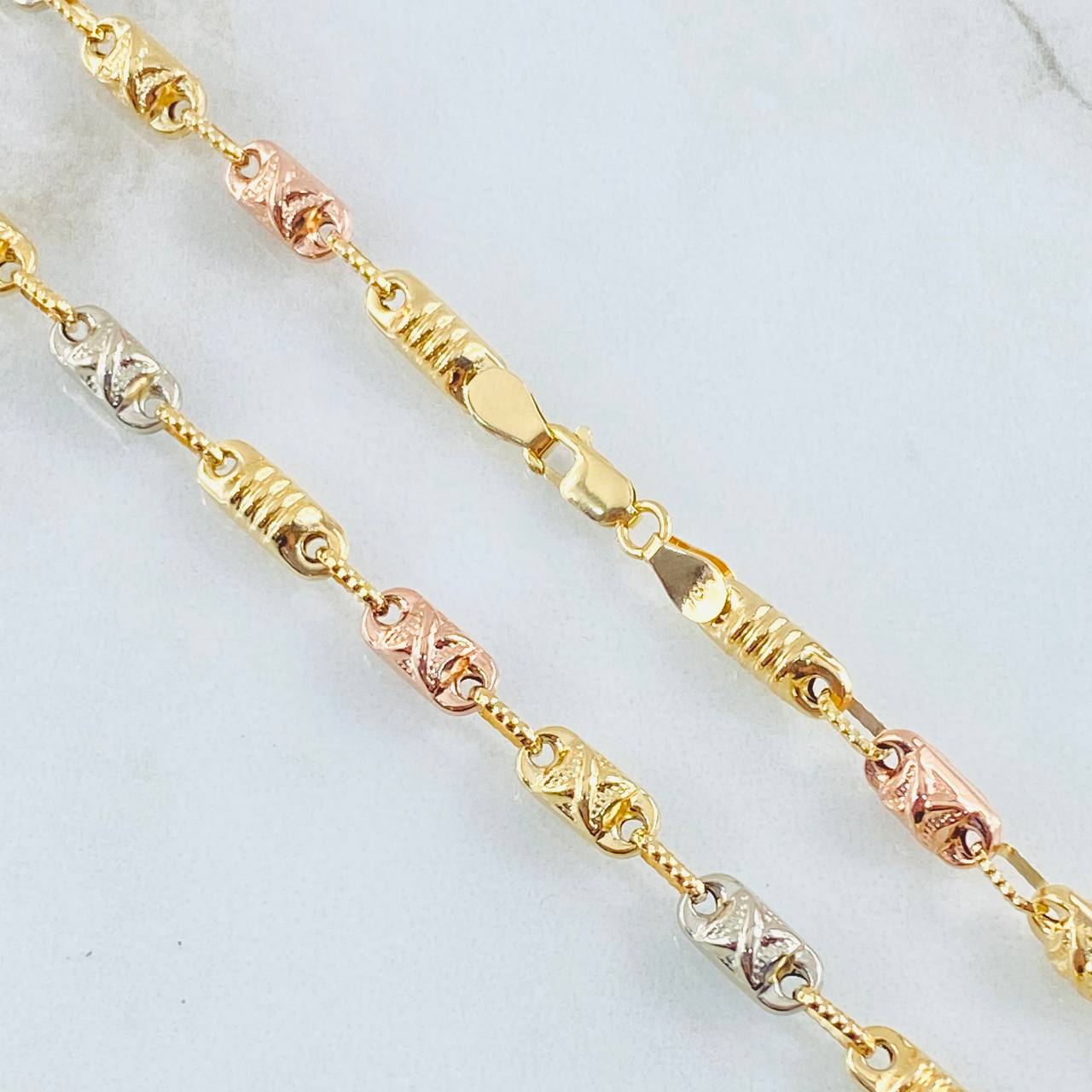 Rustic Chain 12.05gr / 19.8in / Three 18K Golds *