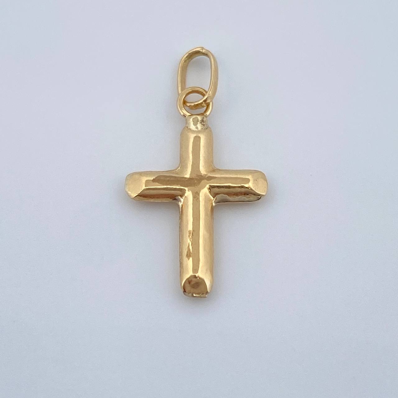 Flat Cross Pendant 0.45gr / 3/4 in / 18K Gold
