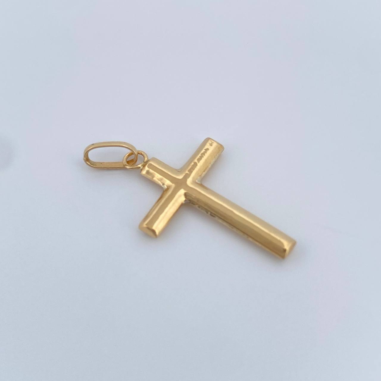 Pendant Flat Cross 0.7gr / 1 in / 18K Gold