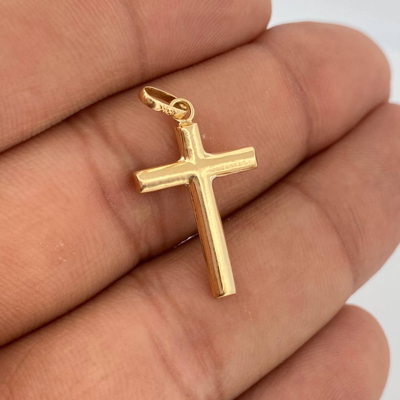Pendant Flat Cross 0.7gr / 1 in / 18K Gold