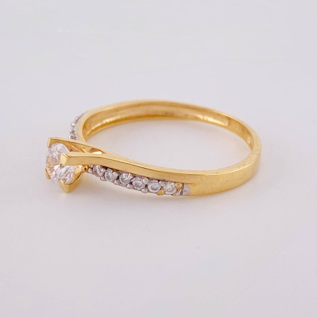 Anillo Solitario Doble Esplendor 1.95 g / T6 1/4 Oro Amarillo 18K