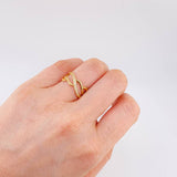 Anillo Rustico Filigrama Cruzado 2.6 g / T6 1/2 Oro Amarillo 18K