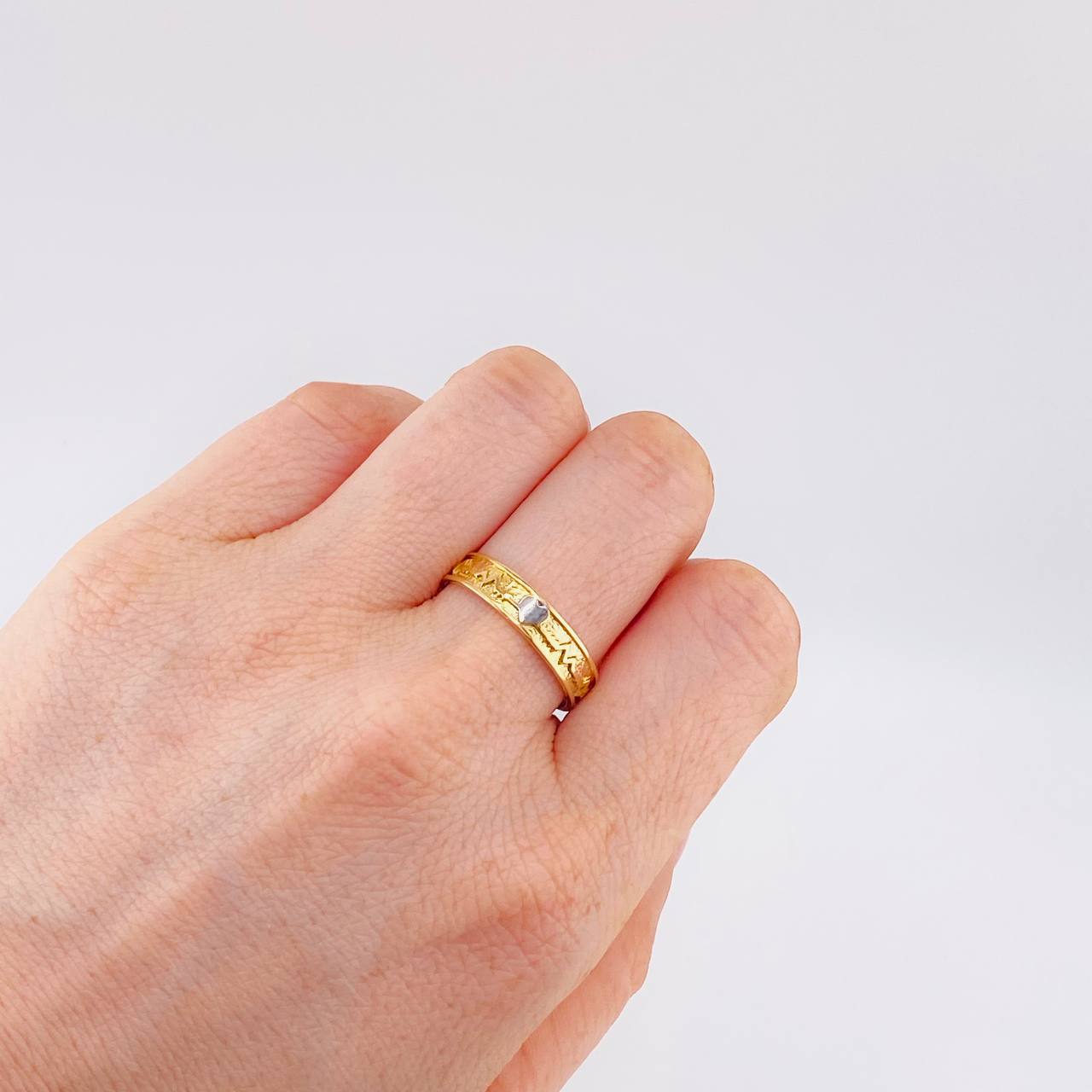 Anillo Corazón Linea De La Vida 3.15 g / T9 1/4 Dos Oros Amarillo Blanco 18K