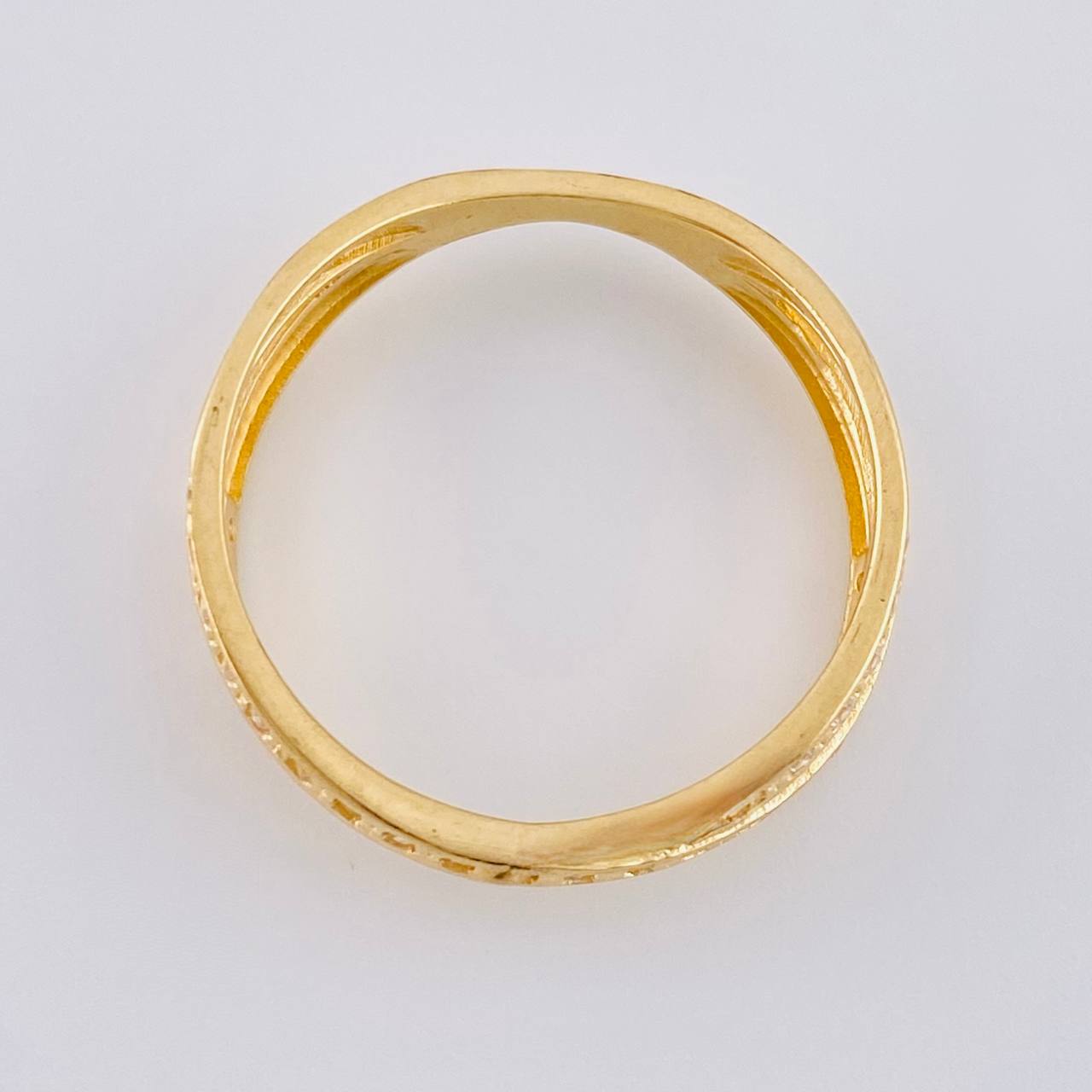 Anillo Entrelazado 2.11 g / T7 Oro Amarillo 18K