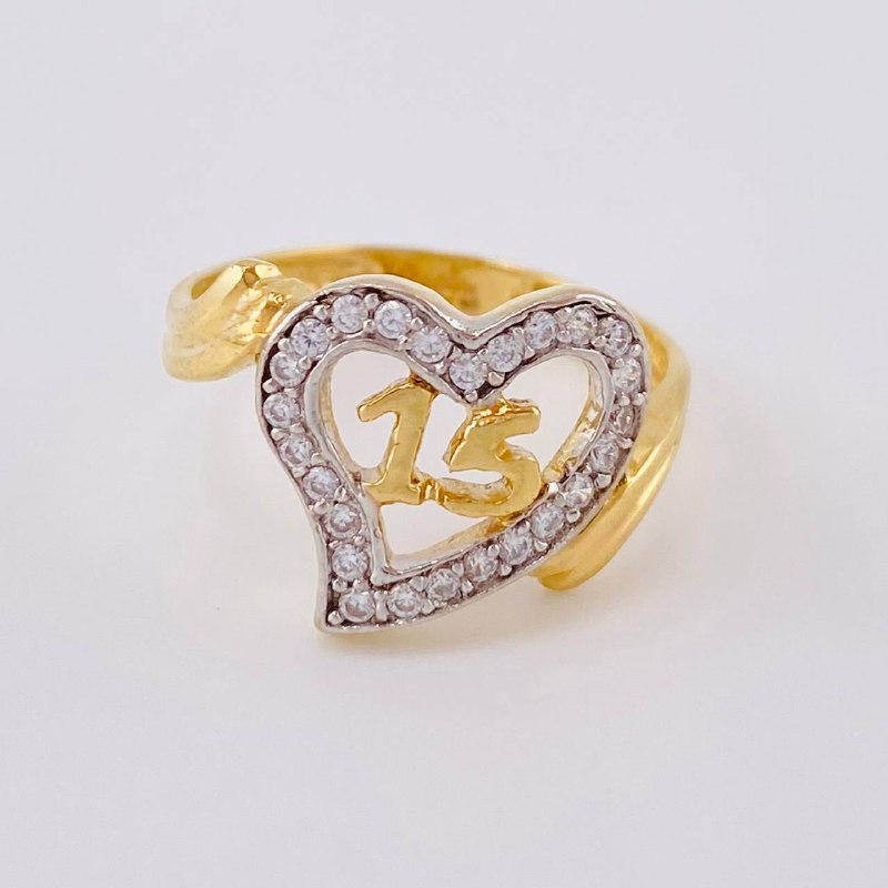 Anillo Quinces Corazón 3.4 g / T8 Dos Oros Amarillo Blanco 18K