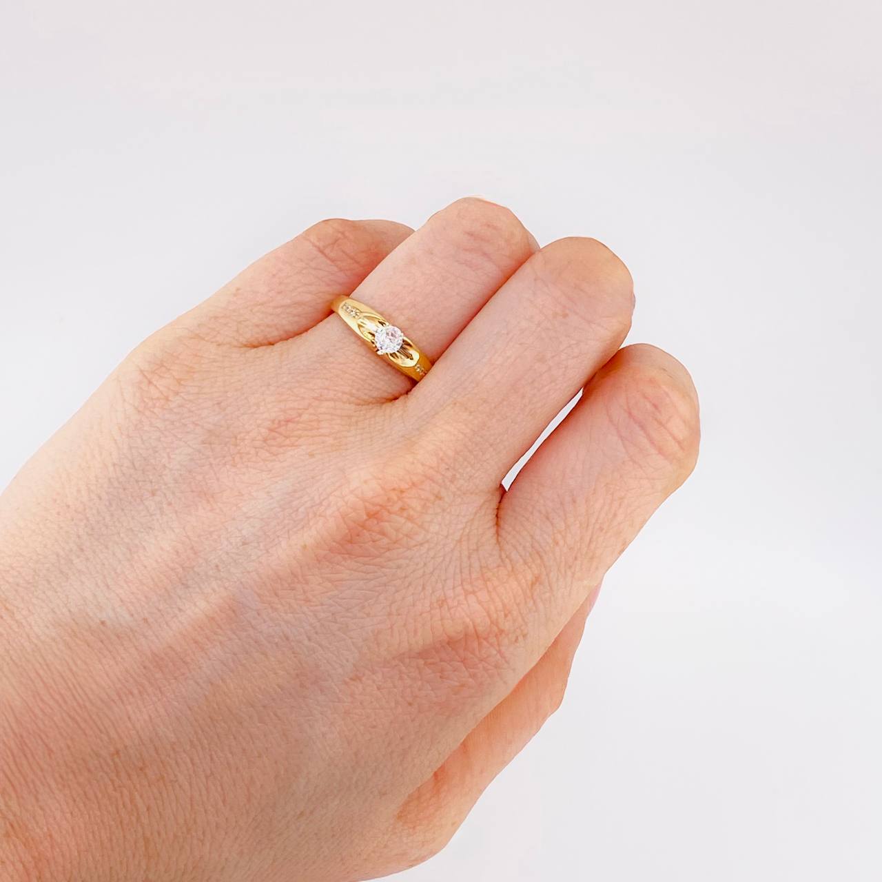 Intreccio Solitaire Ring 2.15 g / T6 3/4 18K Yellow Gold