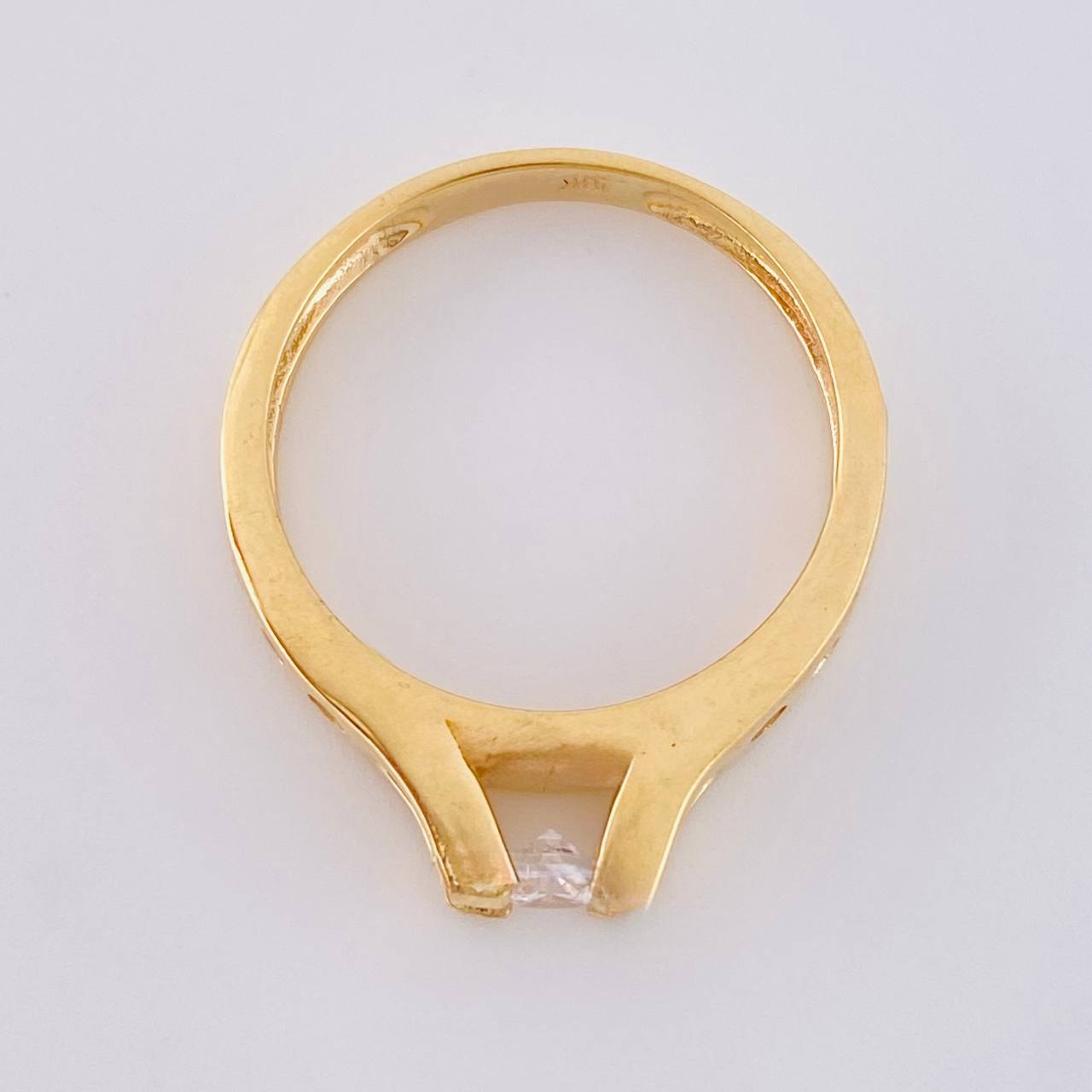 Anillo Solitario Esencia Dorada 3.45 g / T5 3/4 Oro Amarillo 18K