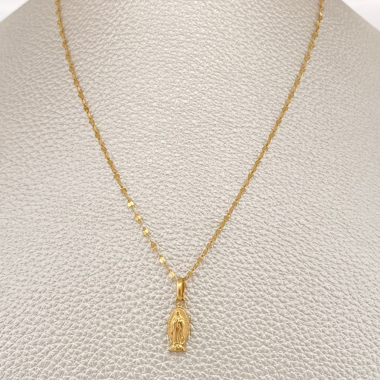 Set Cadena y Dije Flor Espejo + Silueta Virgen de Guadalupe 1,25gr / Oro Amarillo 18K &