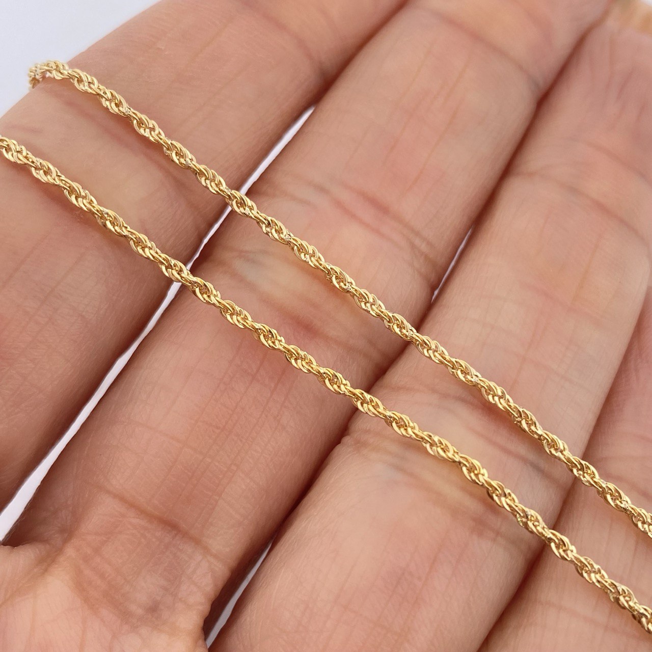 Set Cadena y Dije Lazo + Corazon  1,55gr / Oro Amarillo 18K &