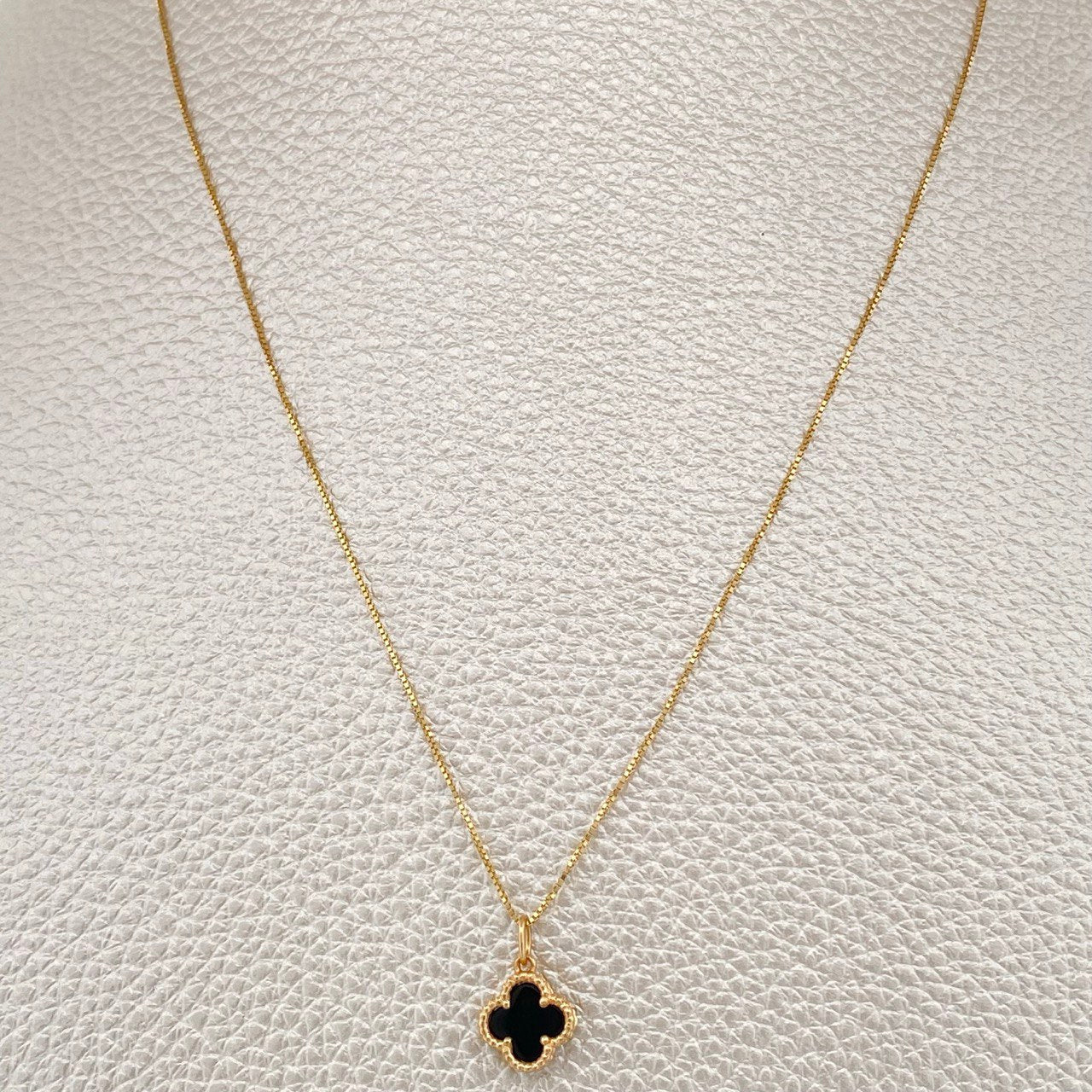Set Cadena y Dije Veneciana + Trebol 1,55gr / Oro Amarillo 18K &