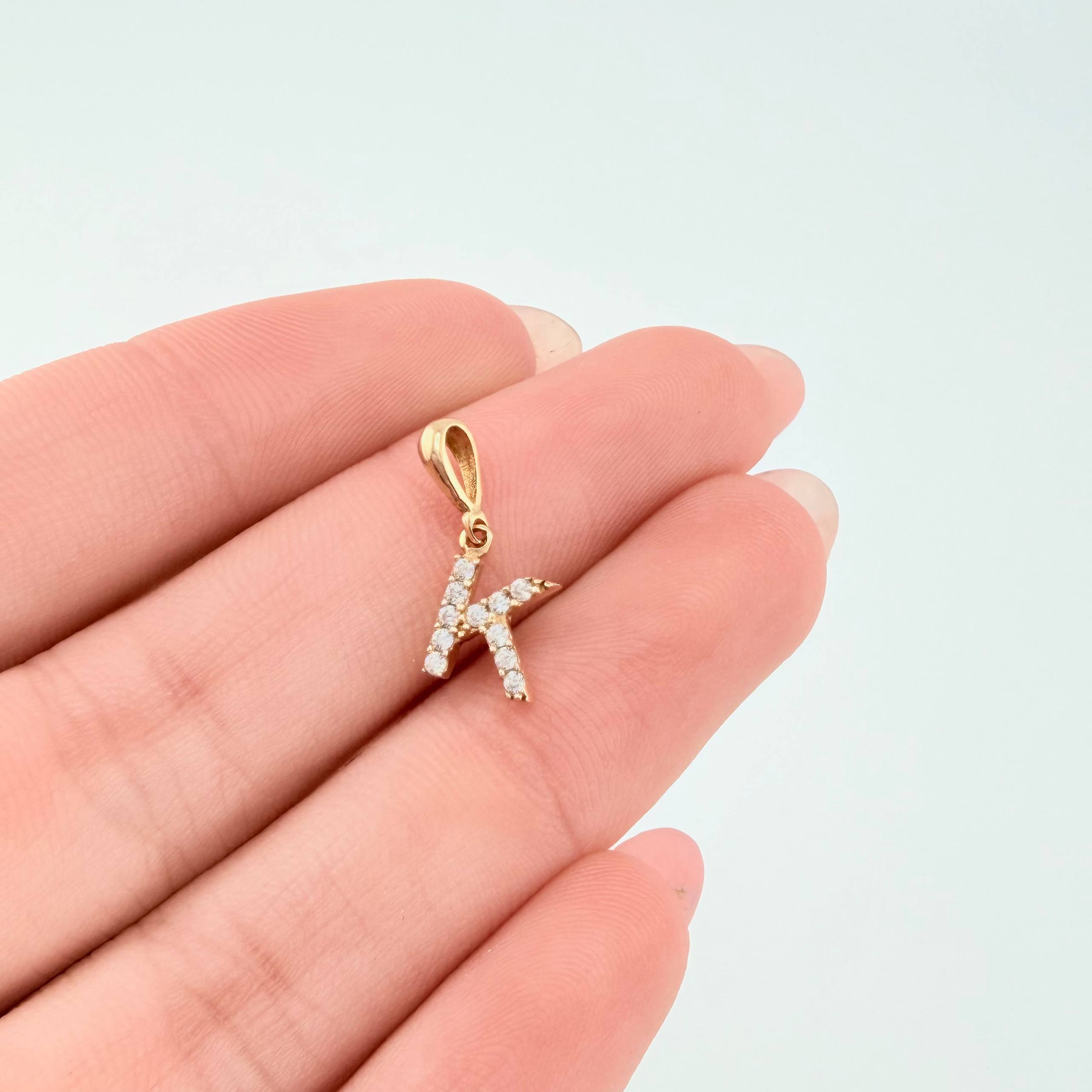 Dije Letra K 0.6gr / 1/2 in / Oro Amarillo 18K *