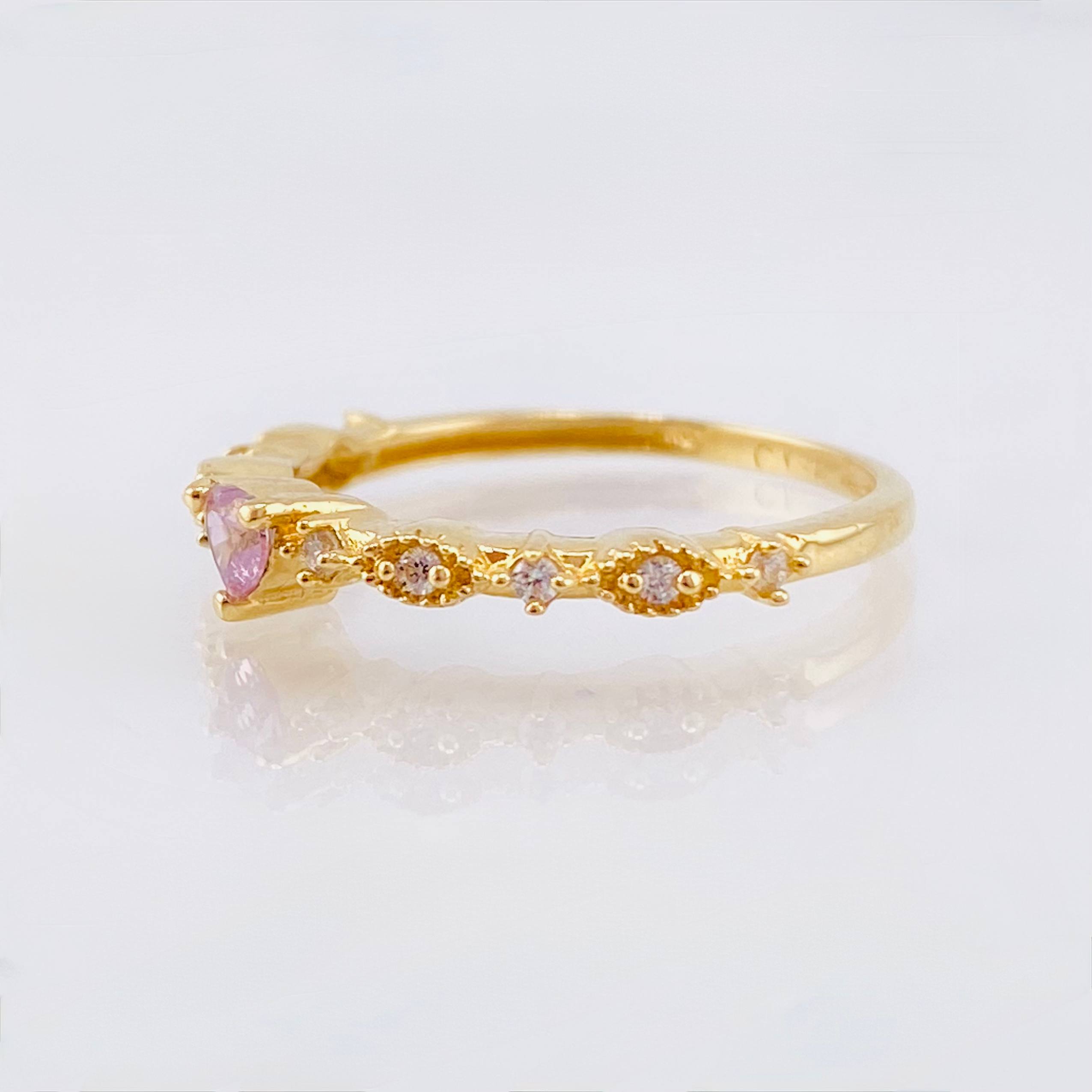 Anillo Solitario Corazon Churumbela 1.8gr / T6 / Oro Amarillo 18K *