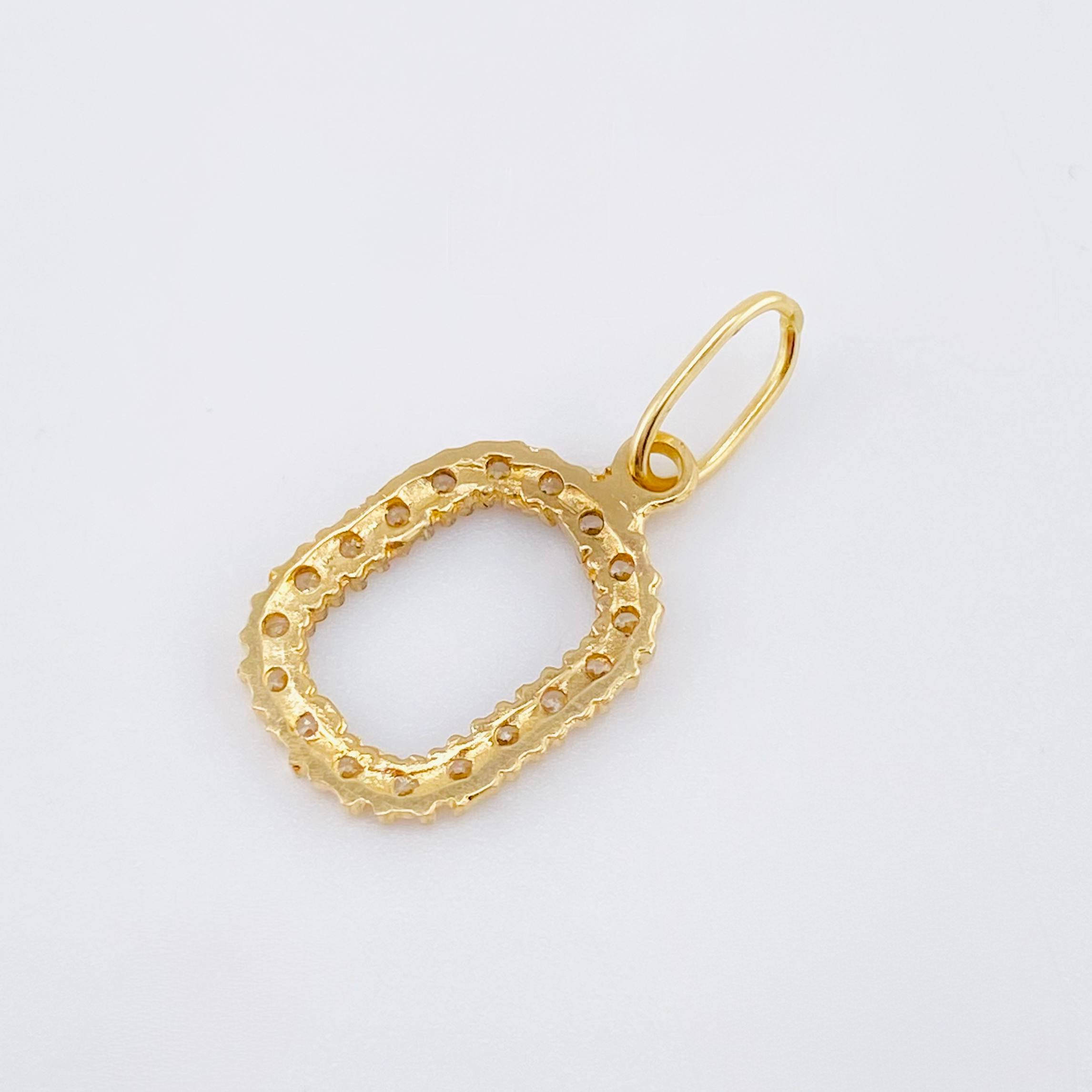 Letter O Pendant 1.3gr / 1 in / Yellow Gold 18K *