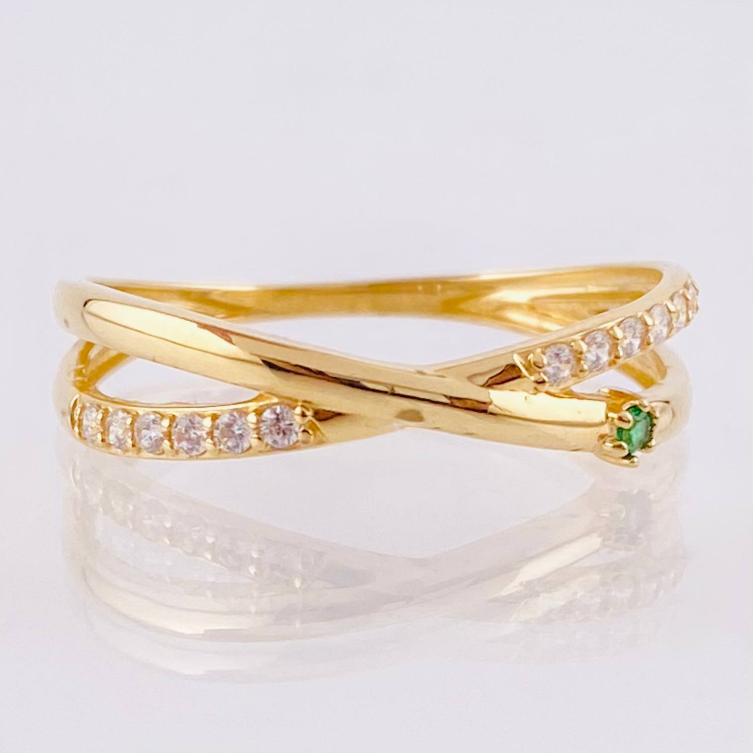 Anillo Carriles Cruzados 1.7gr / T8 1/4 / Oro Amarillo 18K