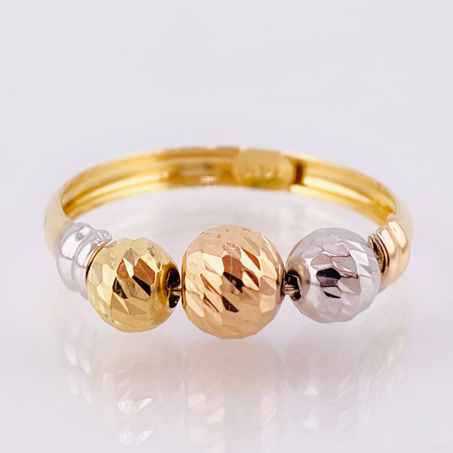 Anillo Trío Bolas 1.5gr / T6 1/2 / Tres Oros 18K
