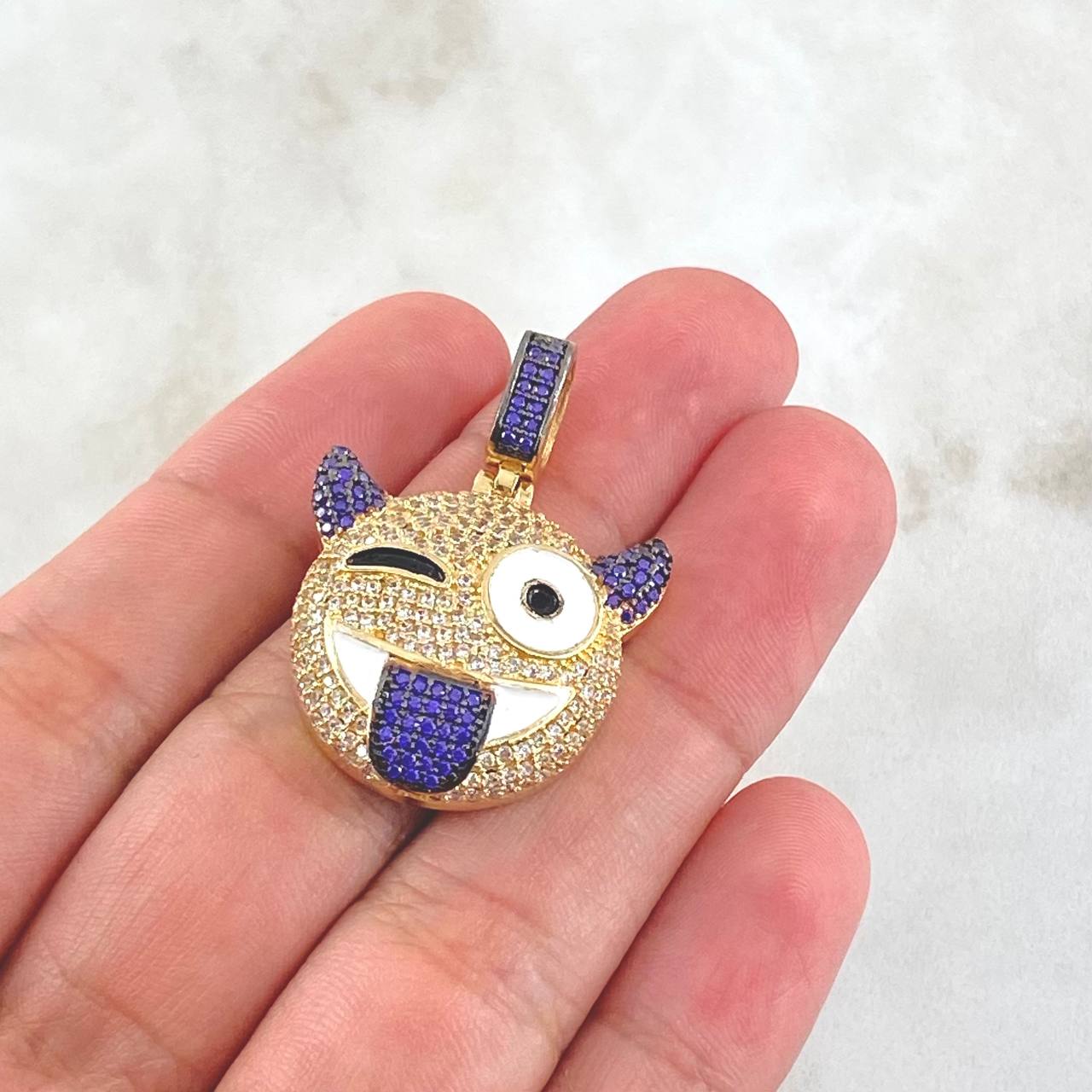 Pendant Devil Emoji 8.25gr / 3.5cm / White Purple Zircons 18K Yellow Gold ©