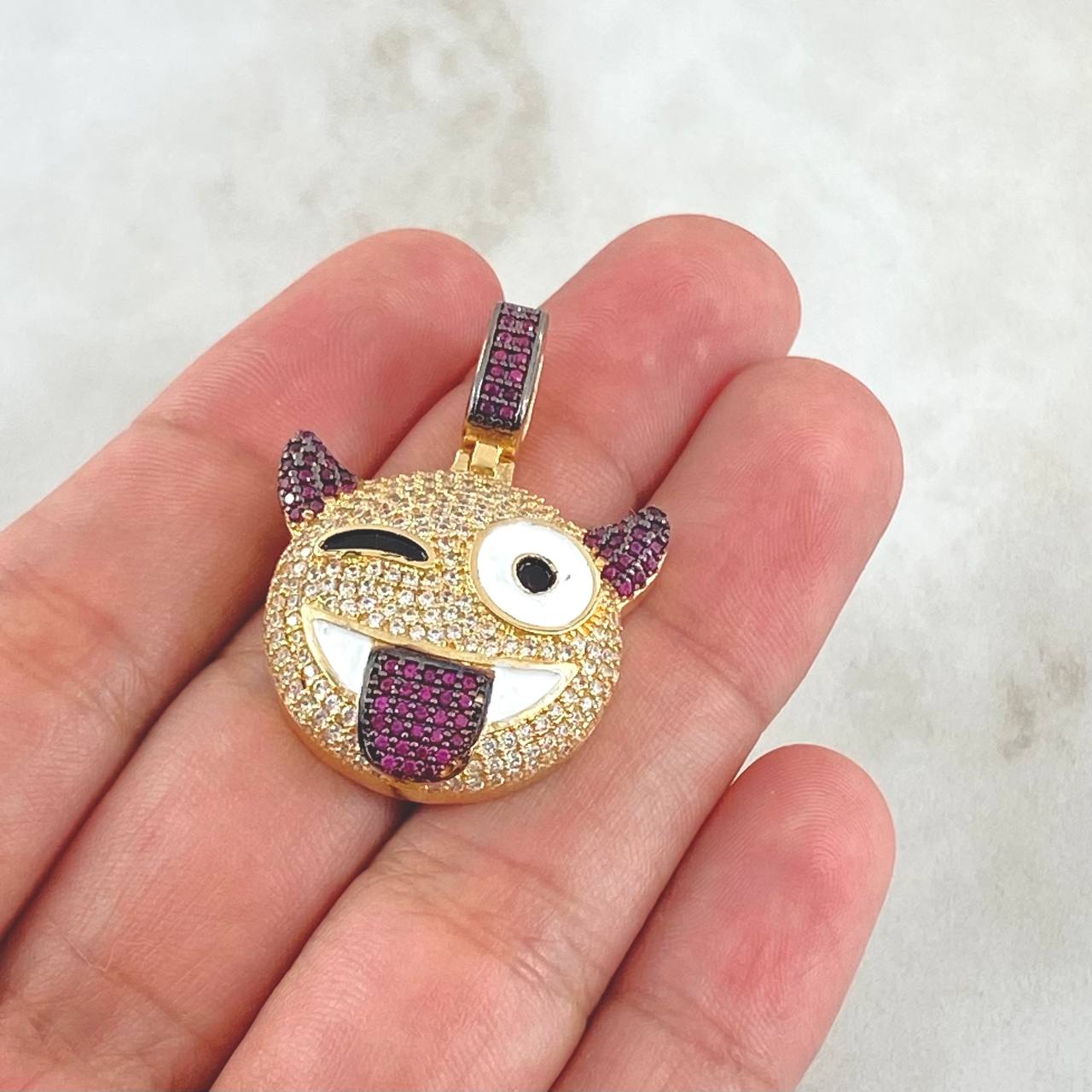 Pendant Devil Emoji 7.95gr / 3.5cm / White Fuchsia Zircons 18K Yellow Gold ©