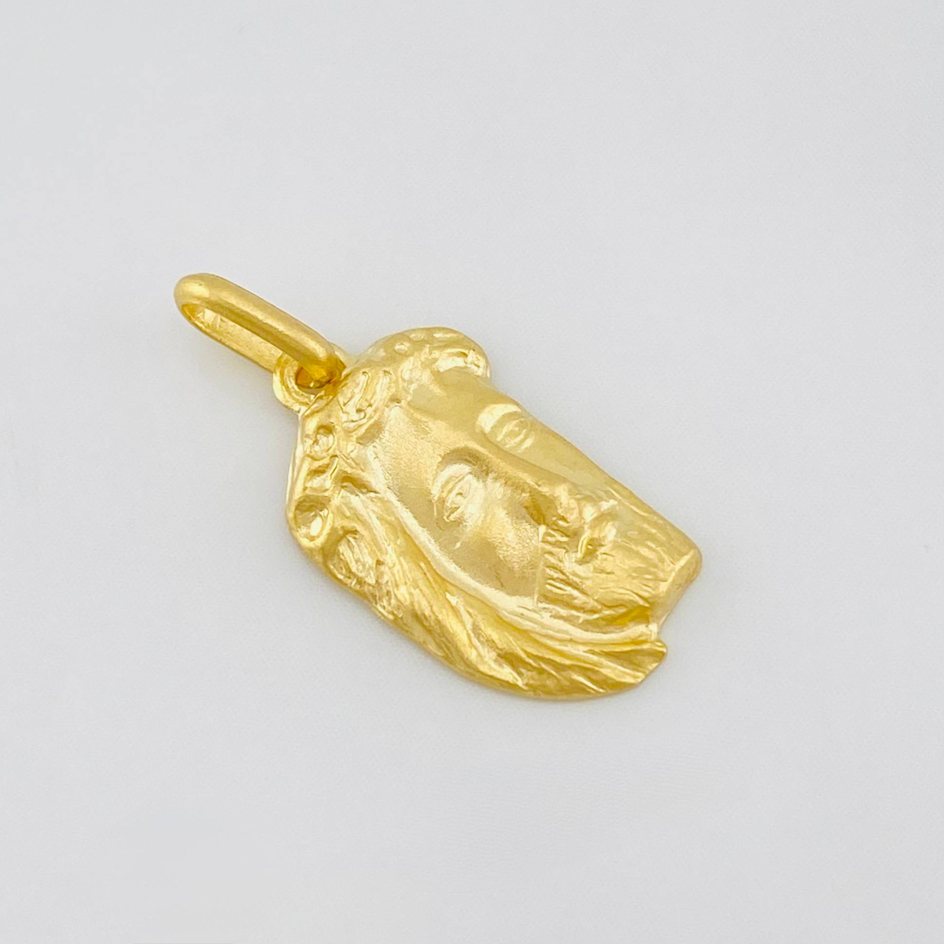 Dije Rostro cristo 0.65g / 3/4 in Oro Amarillo 18K