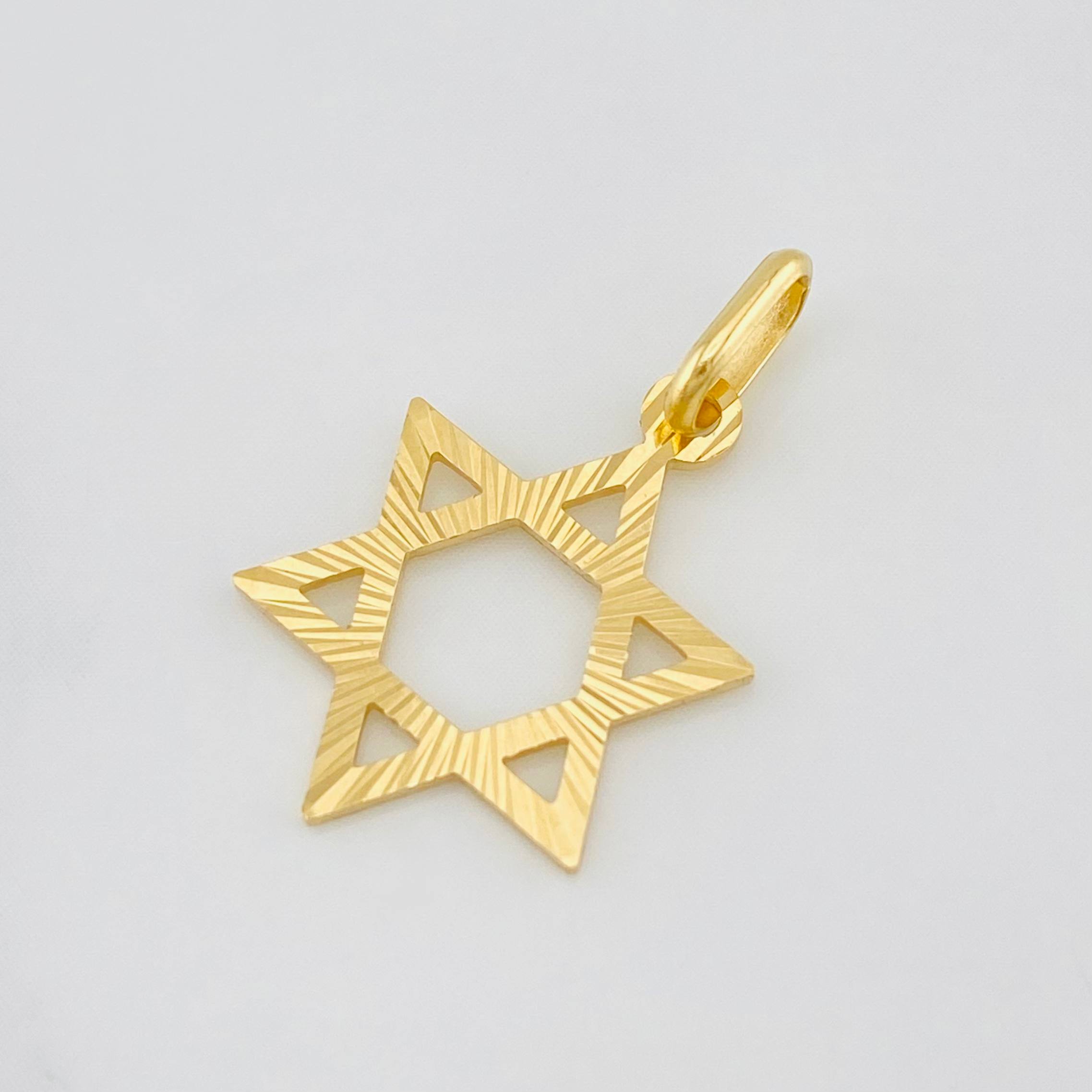 Dije Estrella de david 0.75g / 1 in Oro Amarillo 18K