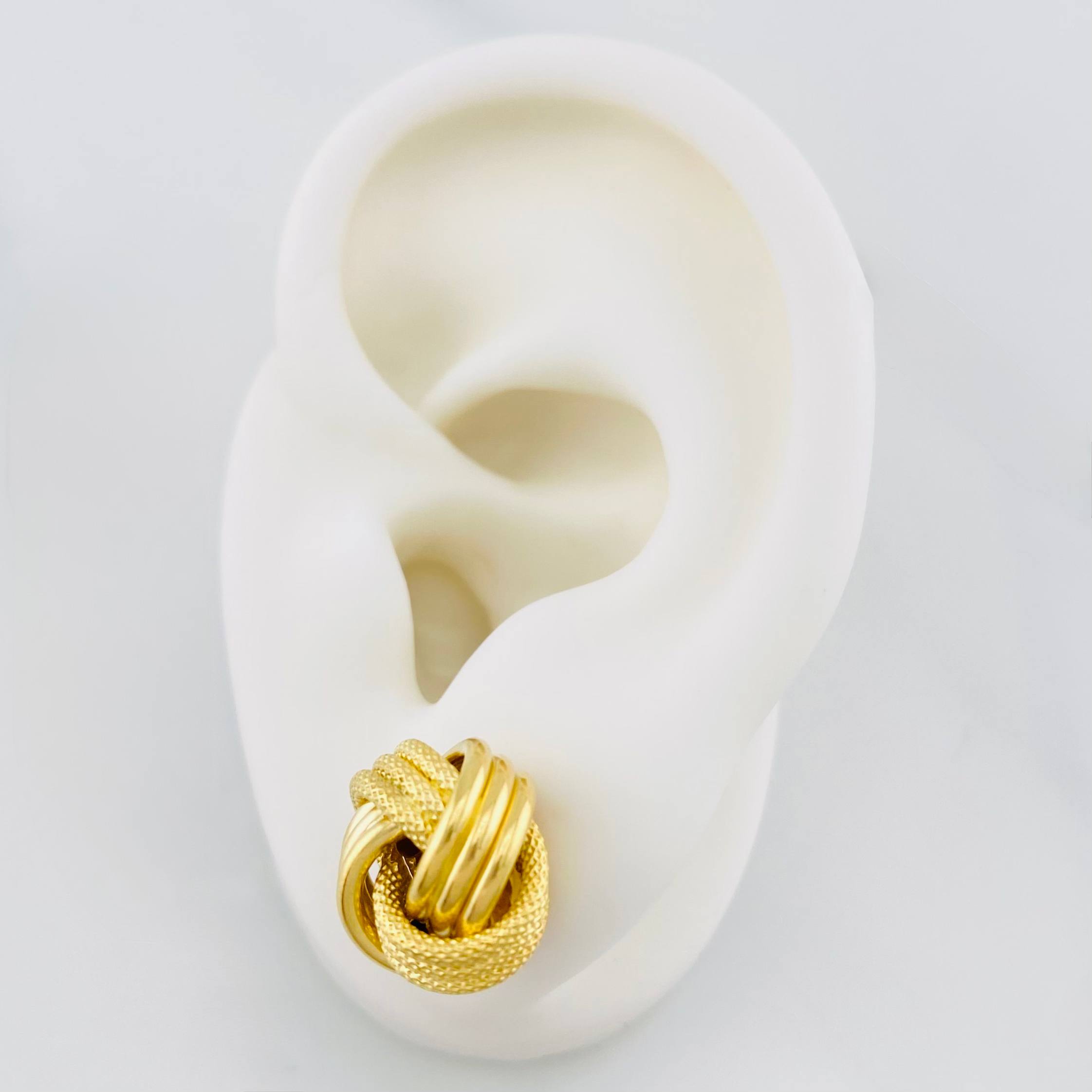 Topos Nudo 1.9g / in / 12.5mm Oro Amarillo 18K