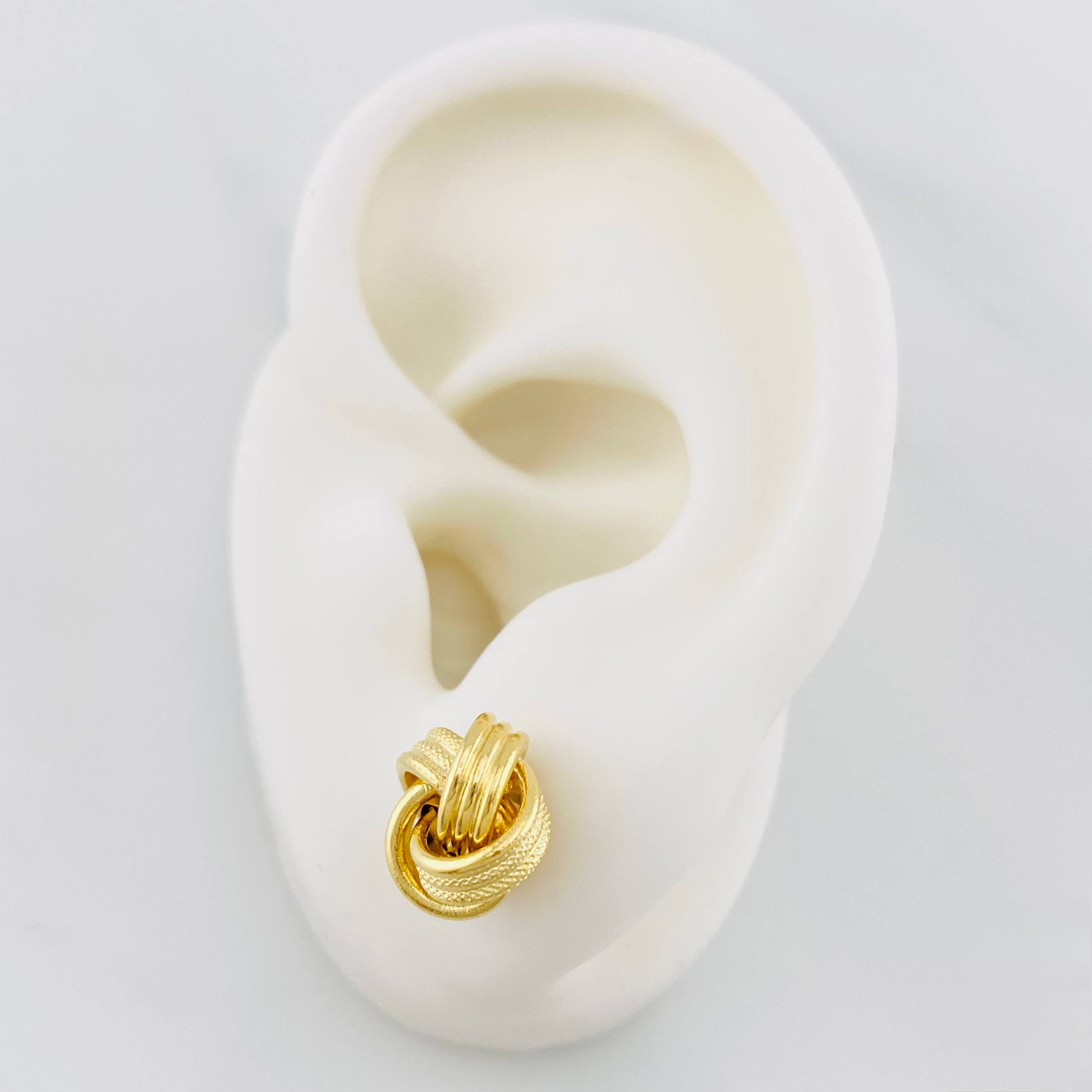 Topos Nudo 1.95g / in / 10.3mm Oro Amarillo 18K