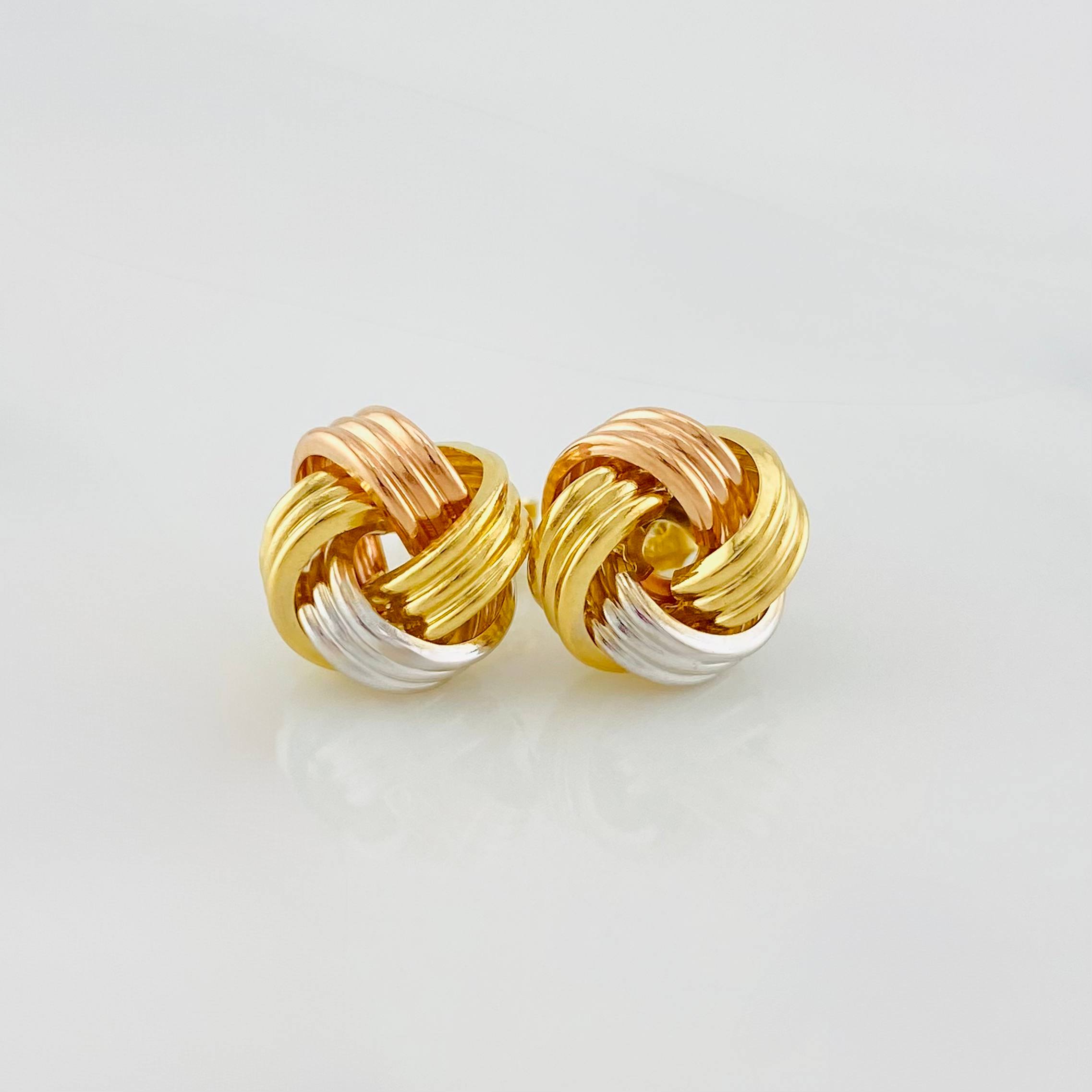Topos Nudo 2.55g / in / 10.8mm Tres Oros 18K