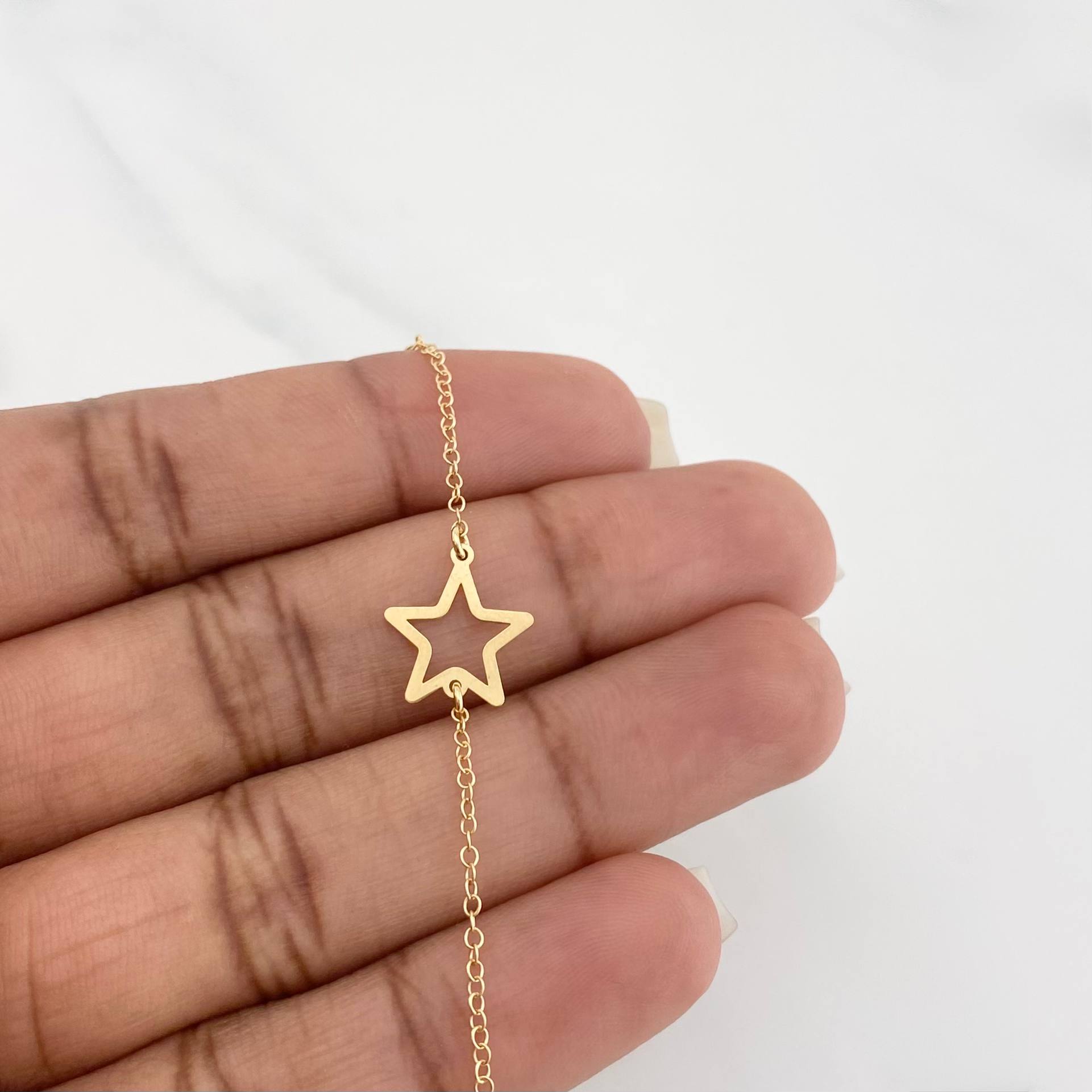 Tobillera Aro seguido silueta estrella 1.15g / 7 in / 3mm Oro Amarillo 18K
