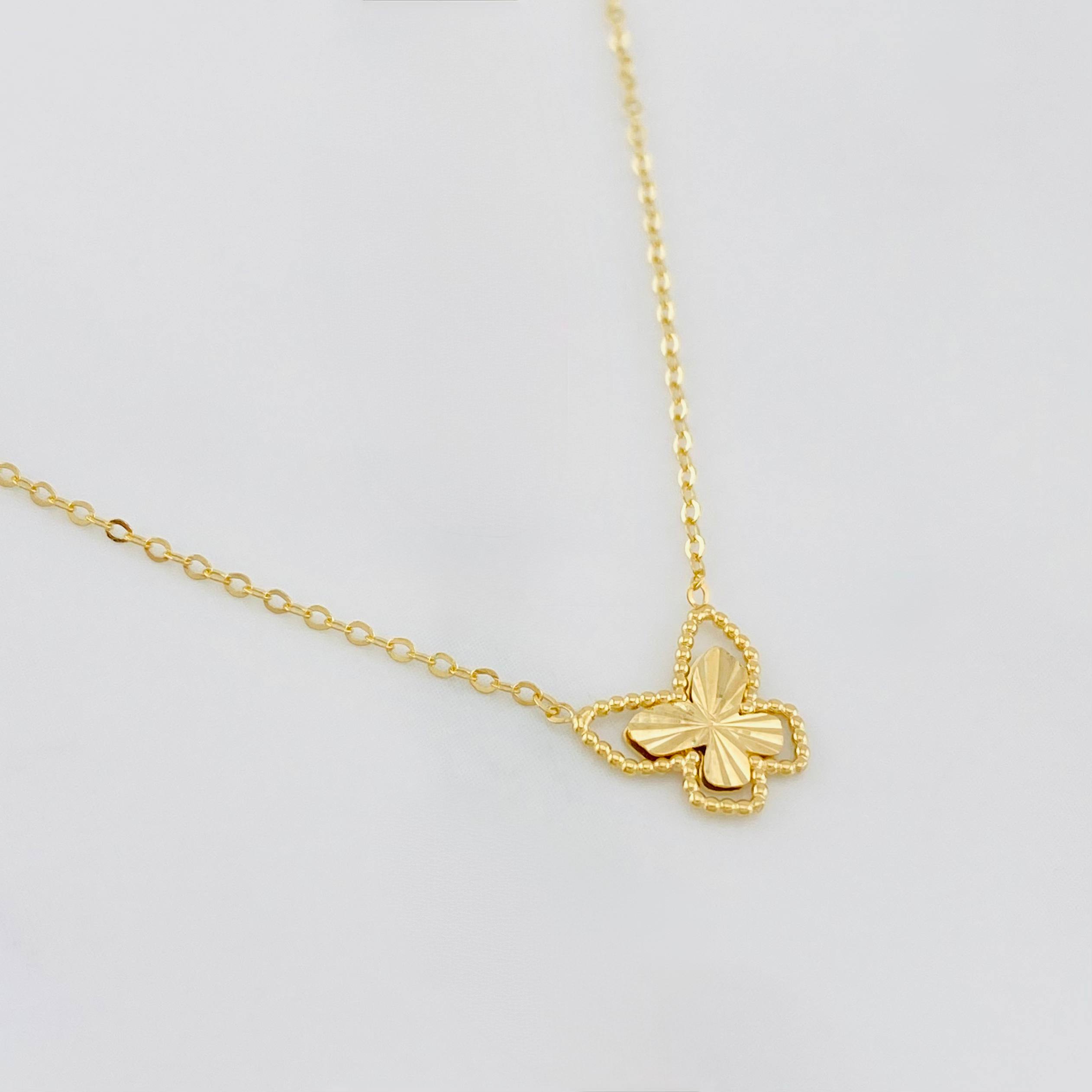Chain Hoop followed by Butterfly 1.4g / 17 1/2 in-16 3/4 / 1mm 18K Yellow Gold