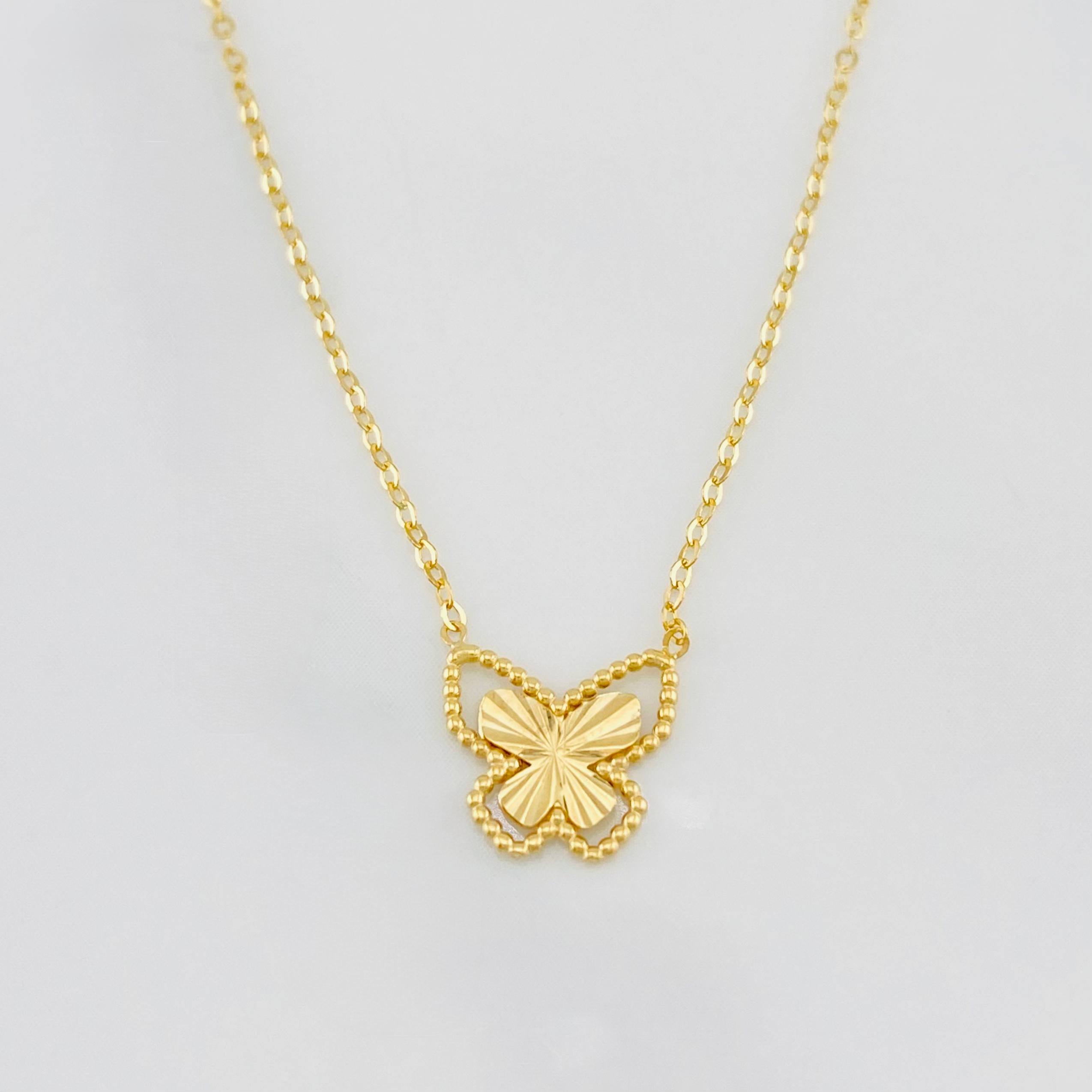 Chain Hoop followed by Butterfly 1.4g / 17 1/2 in-16 3/4 / 1mm 18K Yellow Gold