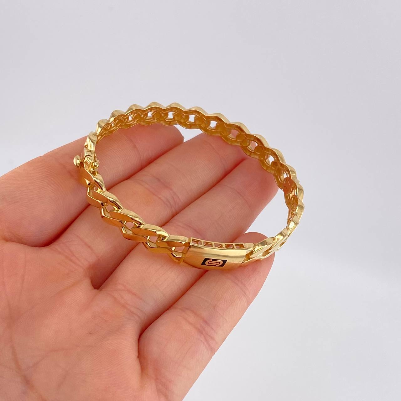Pulso Monaco 10g / 6 3/4 in / 7.5mm Oro Amarillo 18K