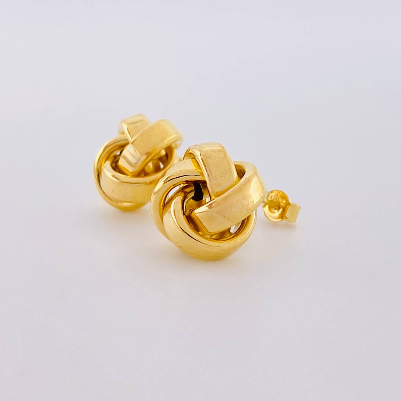Topos Nudo 1.8g / in / 11.7mm Oro Amarillo 18K