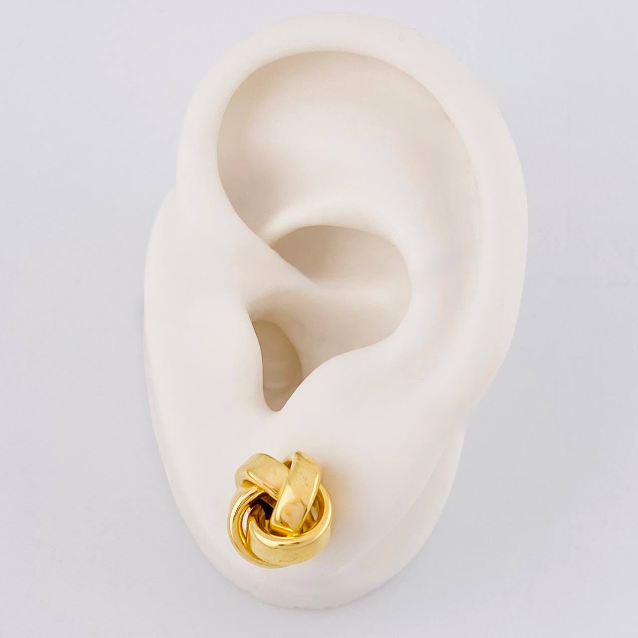 Topos Nudo 1.8g / in / 11.7mm Oro Amarillo 18K