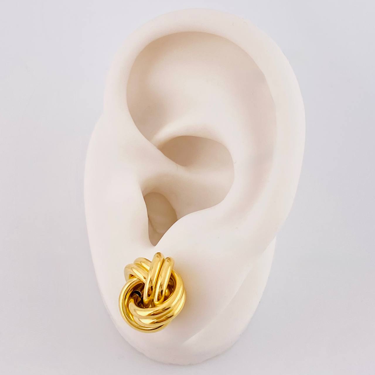Topos Nudo 2.2g / in / 13.3mm Oro Amarillo 18K