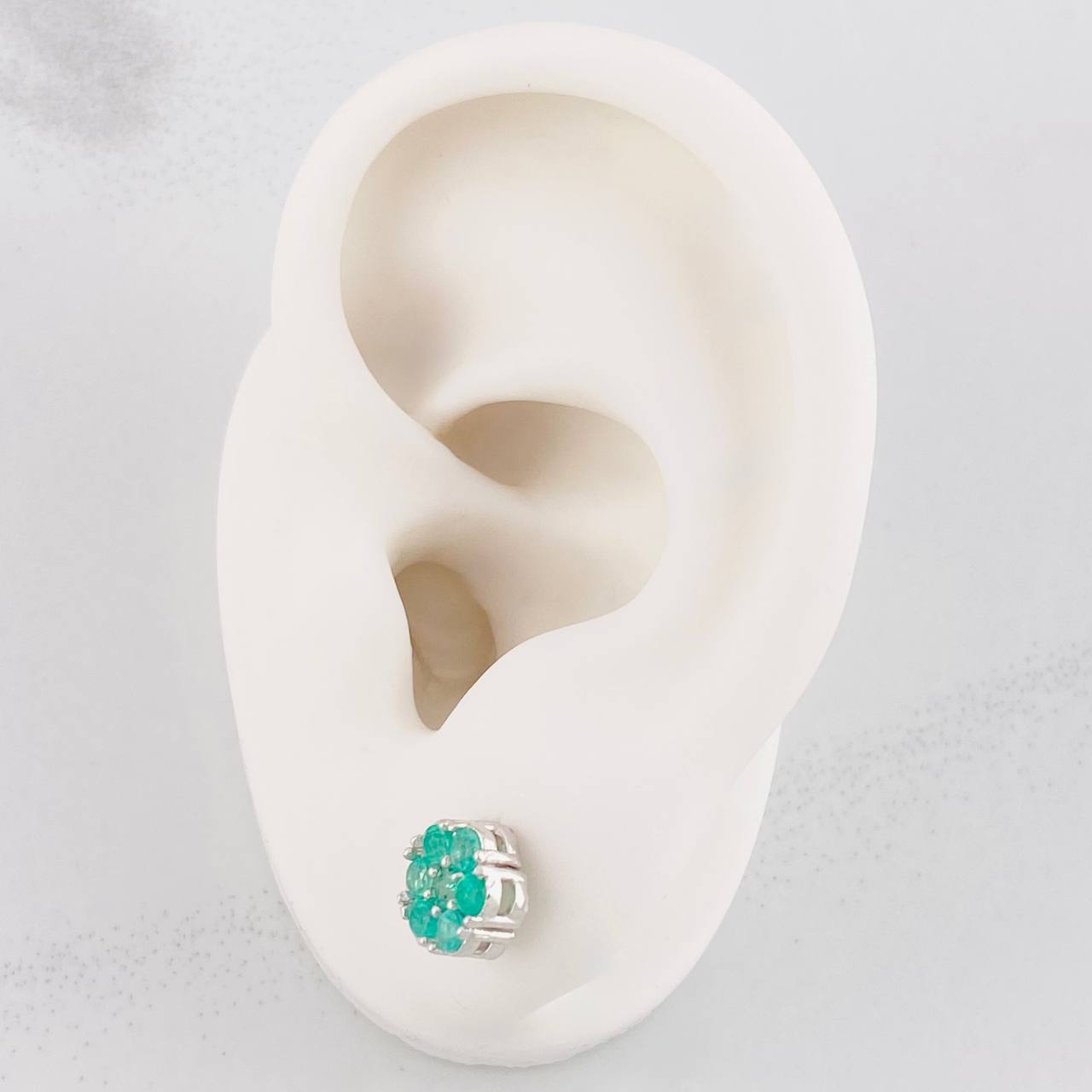 Topos Floreados Esmeraldas 63pts 1.8g / in / 7.7mm Plata 950