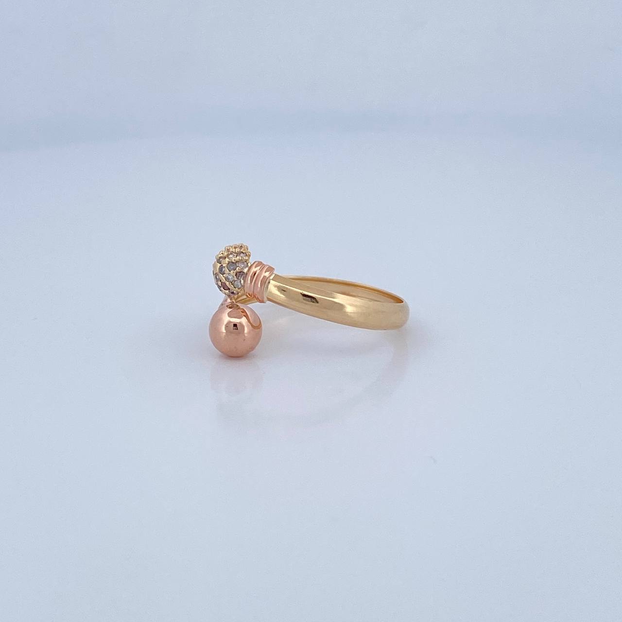 You and Me Ring 1.7gr / Size 7 3/4 / 18K Gold &