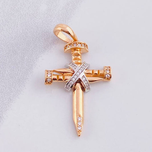 Dije Cruz Clavo Penitencia 4.8g / 1 1/2 in Dos Oros Blanco Rosa 18K