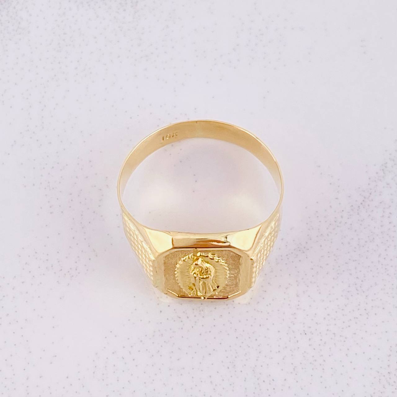 Anillo Virgen de Guadalupe 3.05g / T6 Oro Amarillo 18K