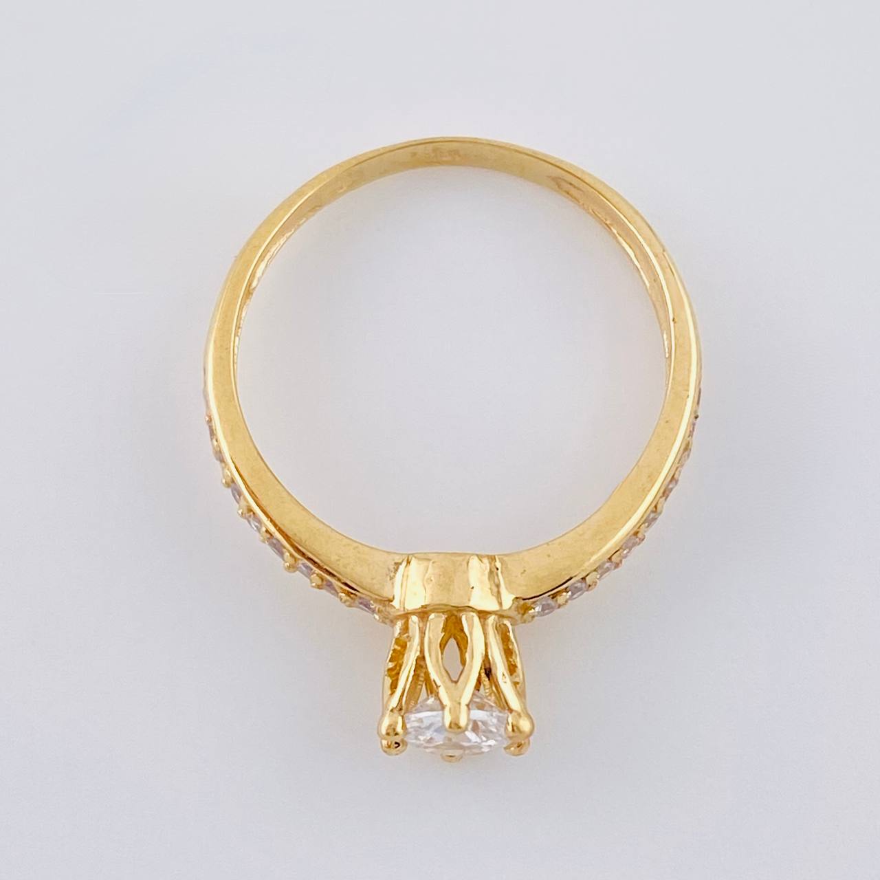 Anillo Solitario Seis Garras 2.7 g / T6 1/2 Oro Amarillo 18K