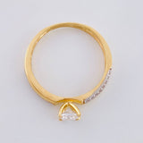 Solitaire Ring with Interlaced Lines 2.3 g / T6 1/2 Yellow Gold 18K