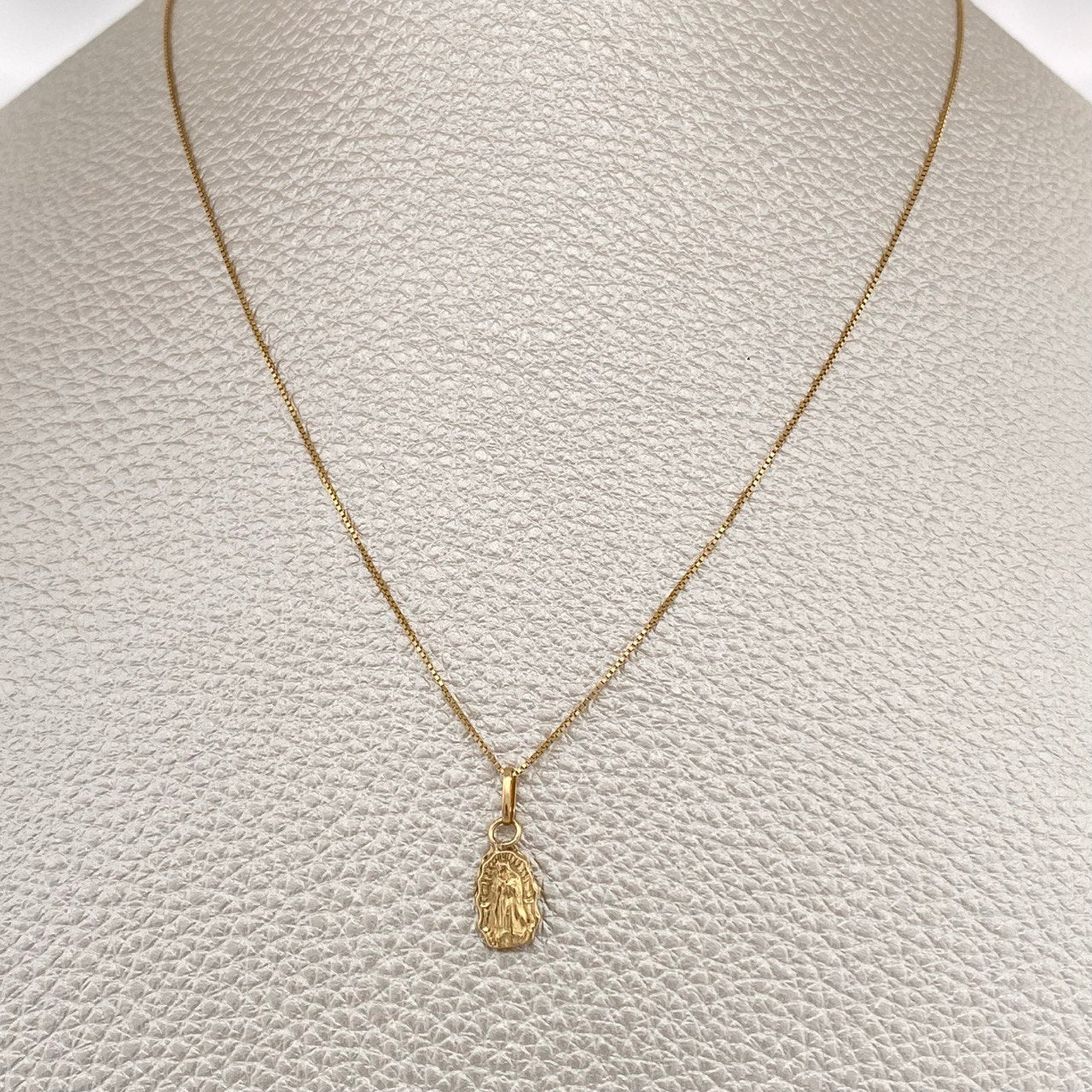 Venetian Chain and Pendant Set+Virgin of Guadalupe 1.15gr / 15 3/4 in / 0.5mm Yellow Gold 18K $