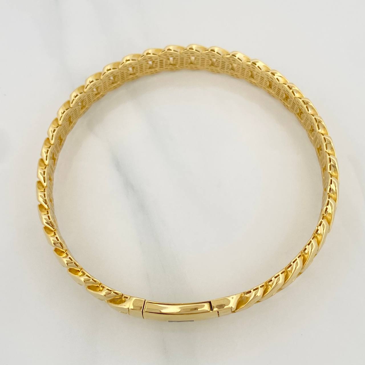 Cuban Links Bracelet Infinite 15g / 7 1/2 in / 7.96mm Yellow Gold 18K