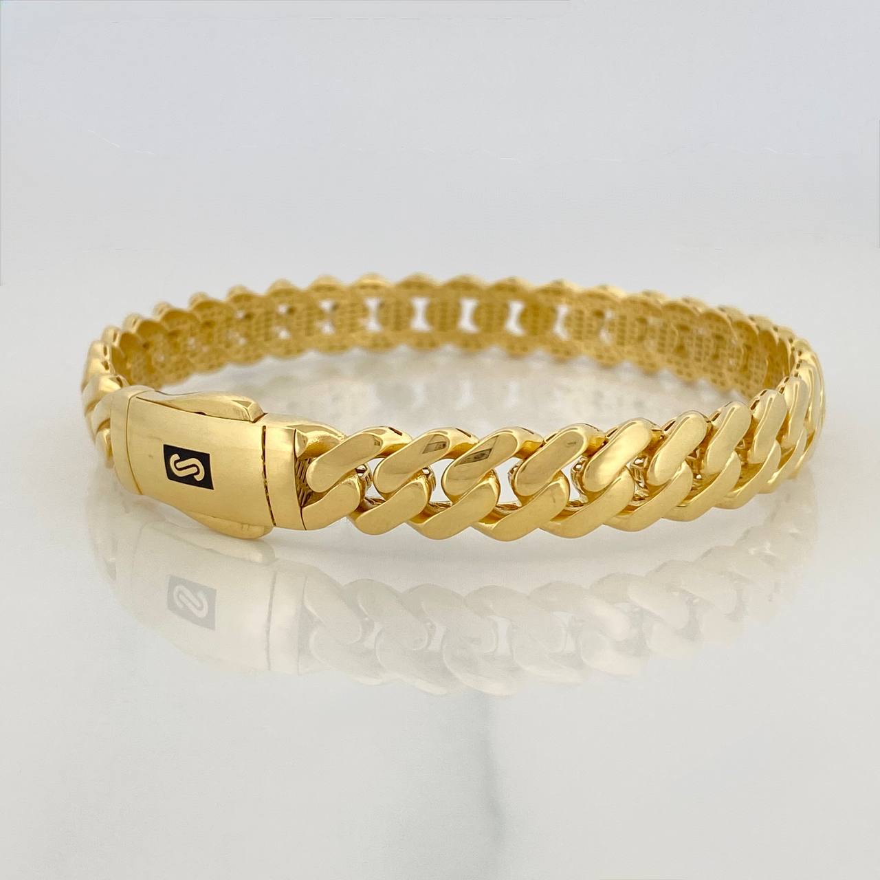Cuban Links Bracelet Infinite 15g / 7 1/2 in / 7.96mm Yellow Gold 18K