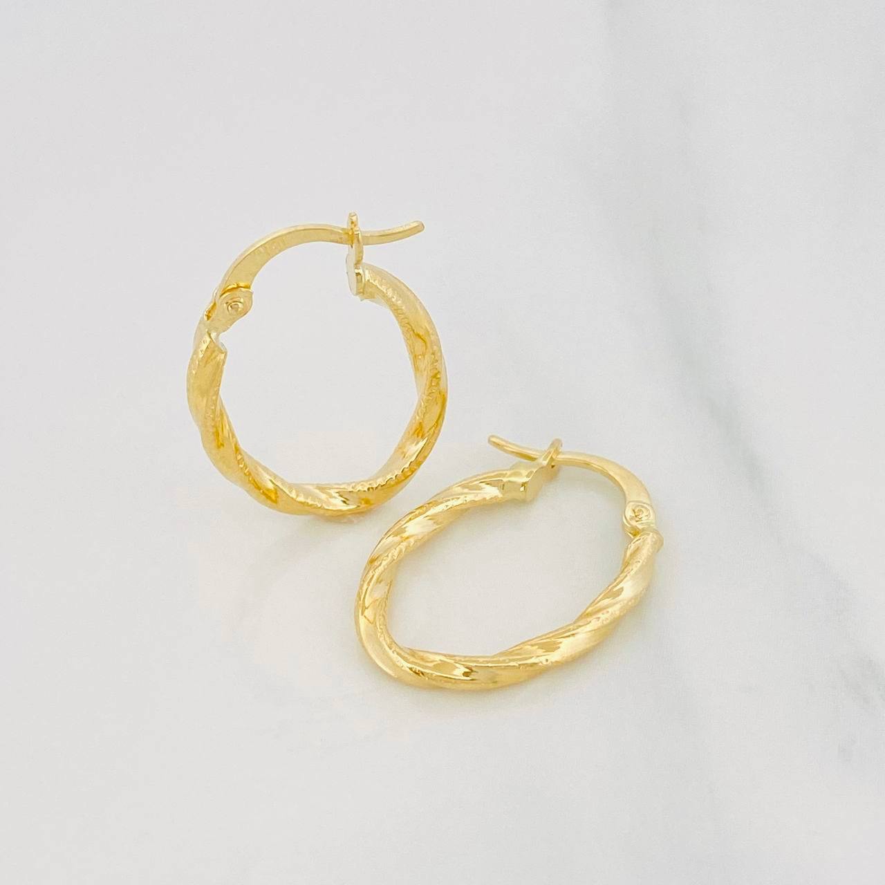 Candongas Mary Ovaladas 1.35g / 3/4 in Oro Amarillo 18K